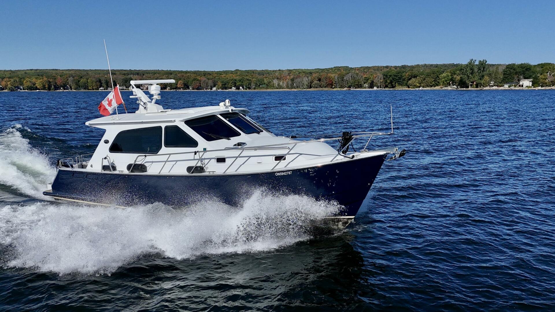 42ft Dovercraft Yacht For Sale