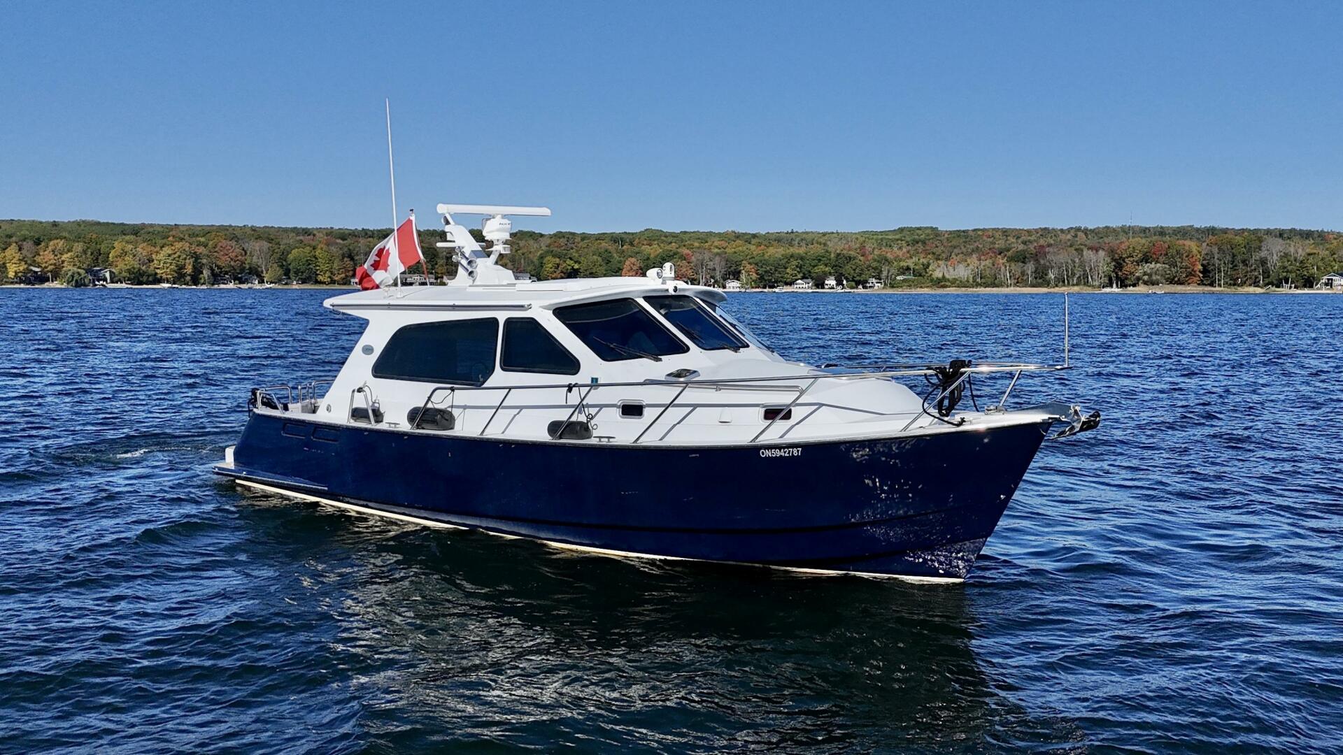 42ft Dovercraft Yacht For Sale