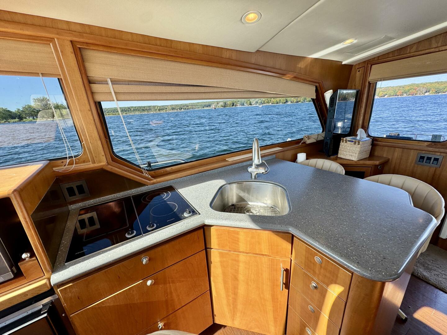 42ft Dovercraft Yacht For Sale