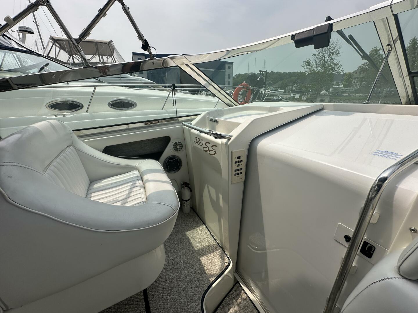 WAHLA 38ft Sea Ray Yacht For Sale