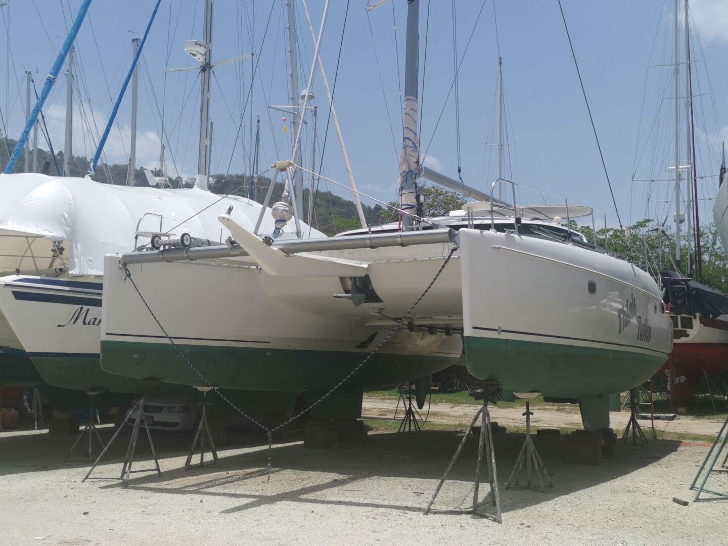 2005-fountaine-pajot-lavezzi-maestro-sail-9826340-2025060407
