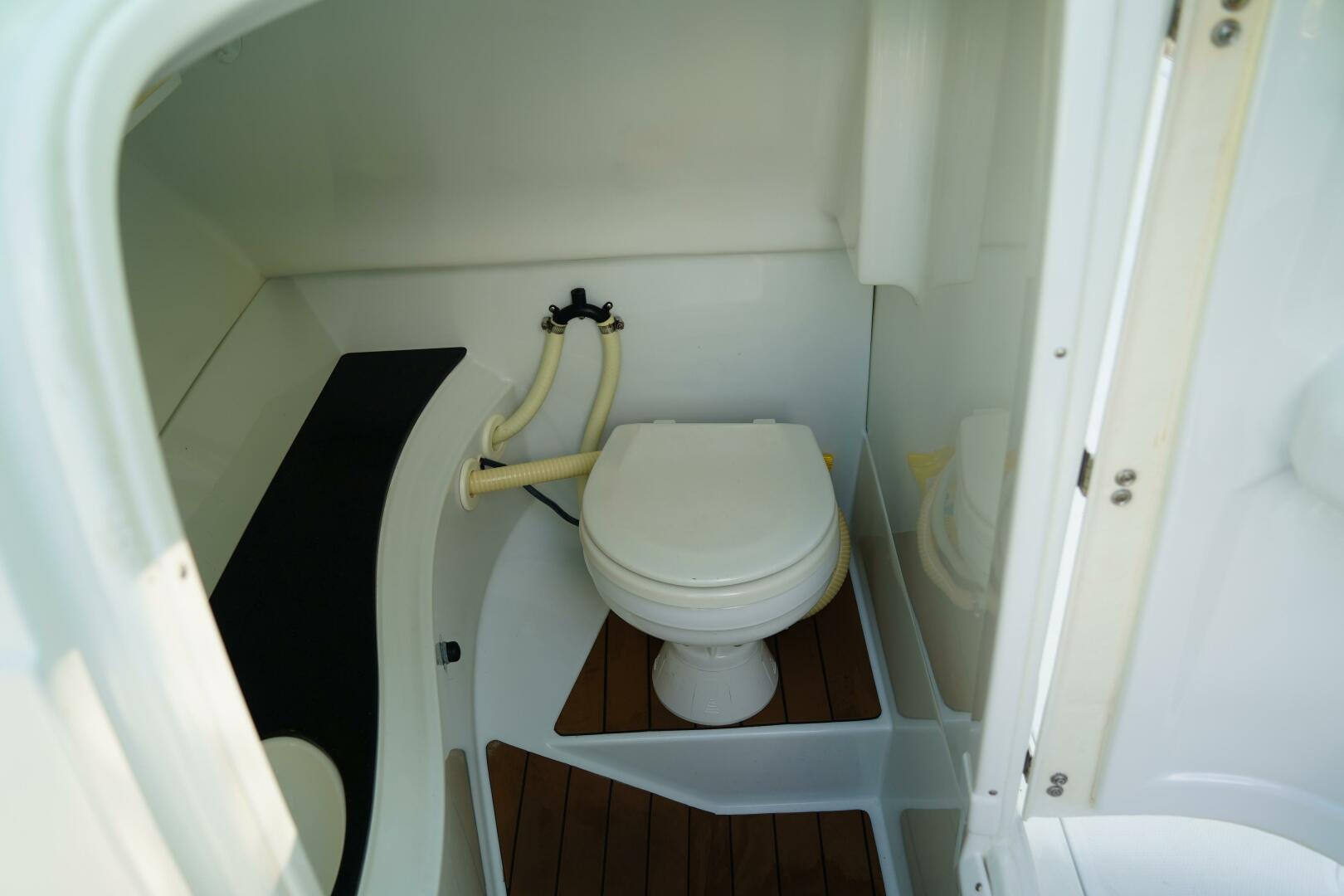 26ft SouthWind Yacht For Sale