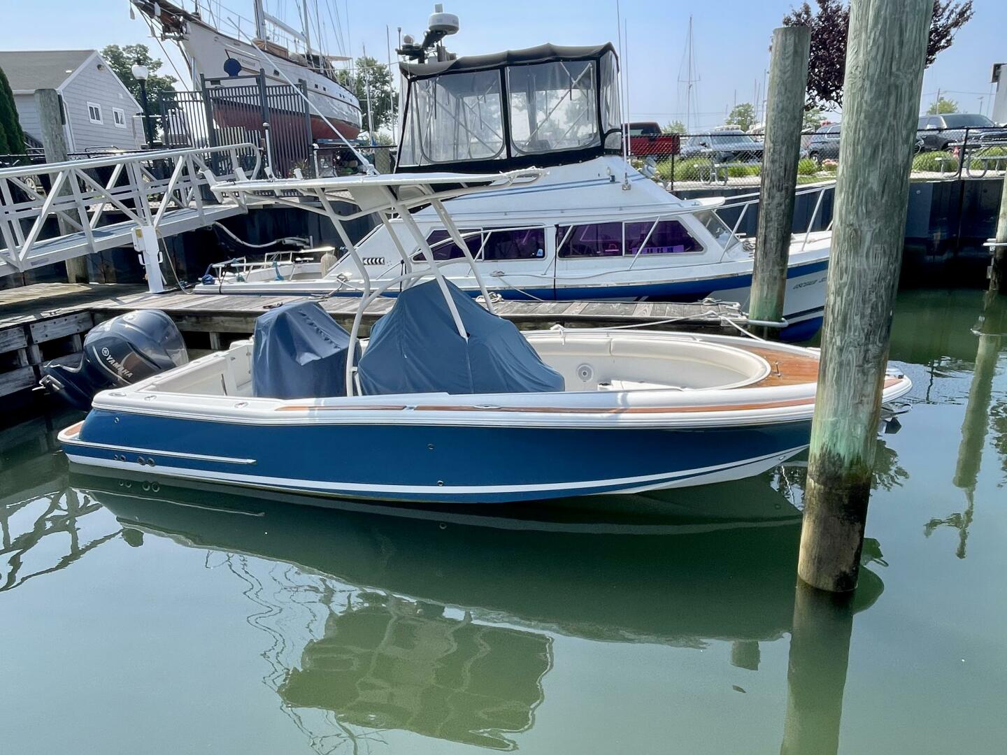 23ft Chris Craft Yacht For Sale
