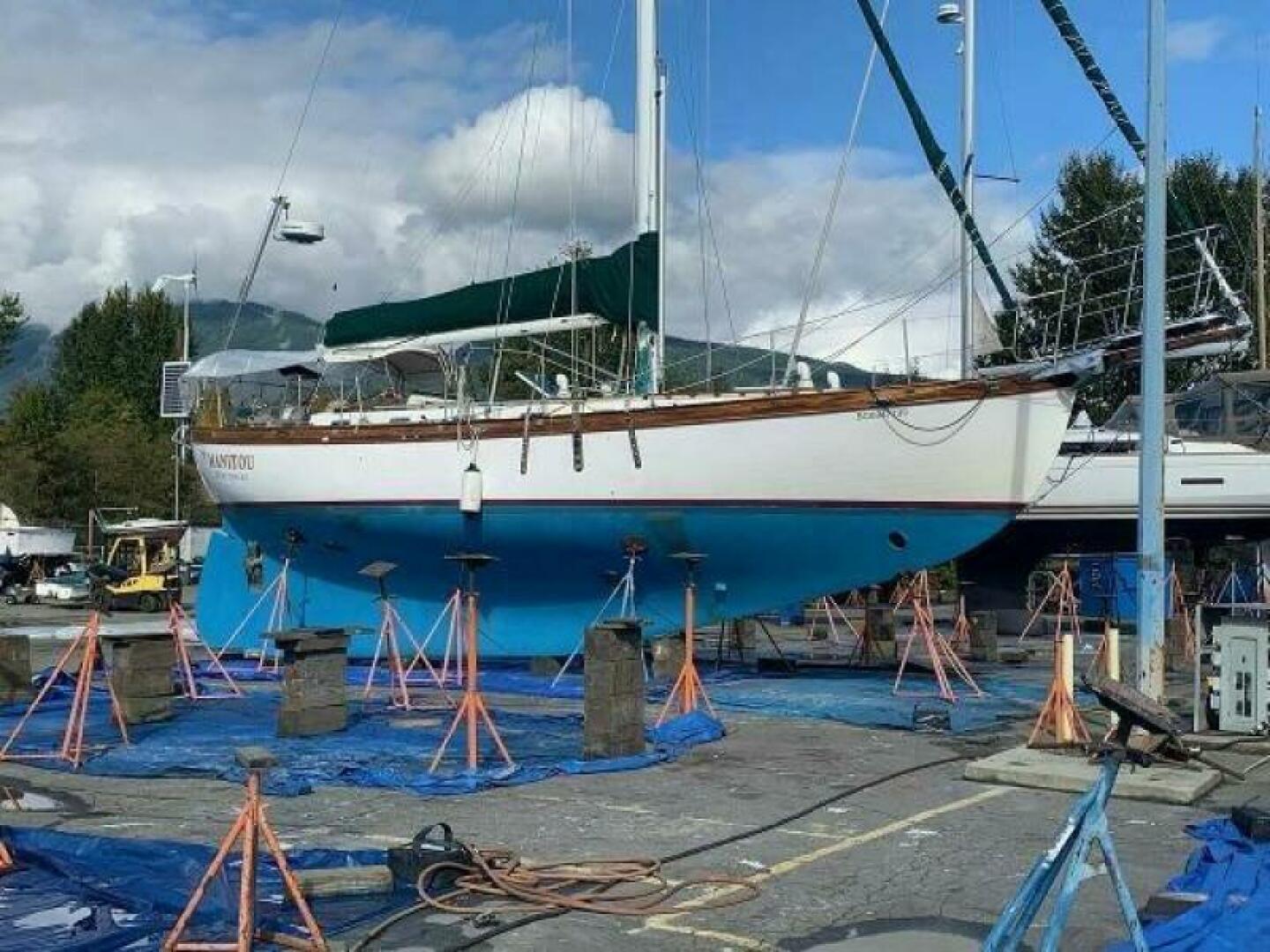 43ft Custom Yacht For Sale