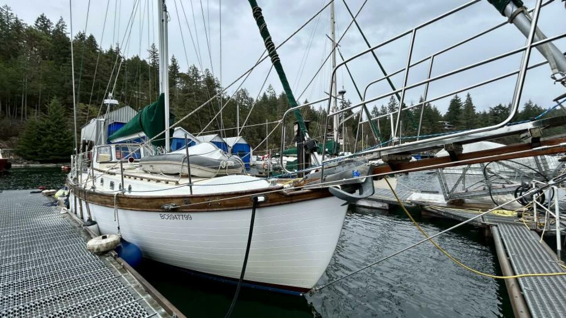 43ft Custom Yacht For Sale
