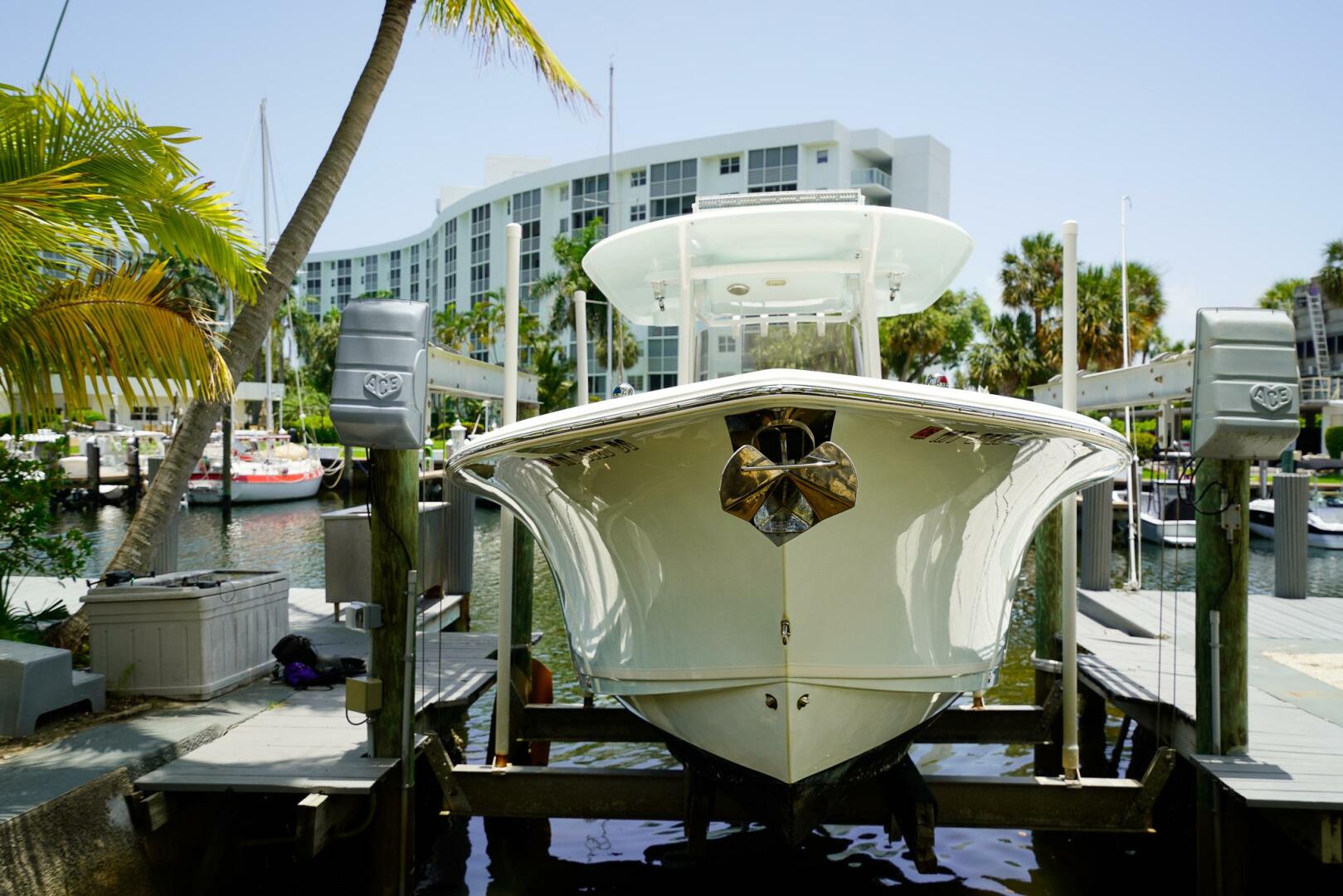30ft Sea Hunt Yacht For Sale