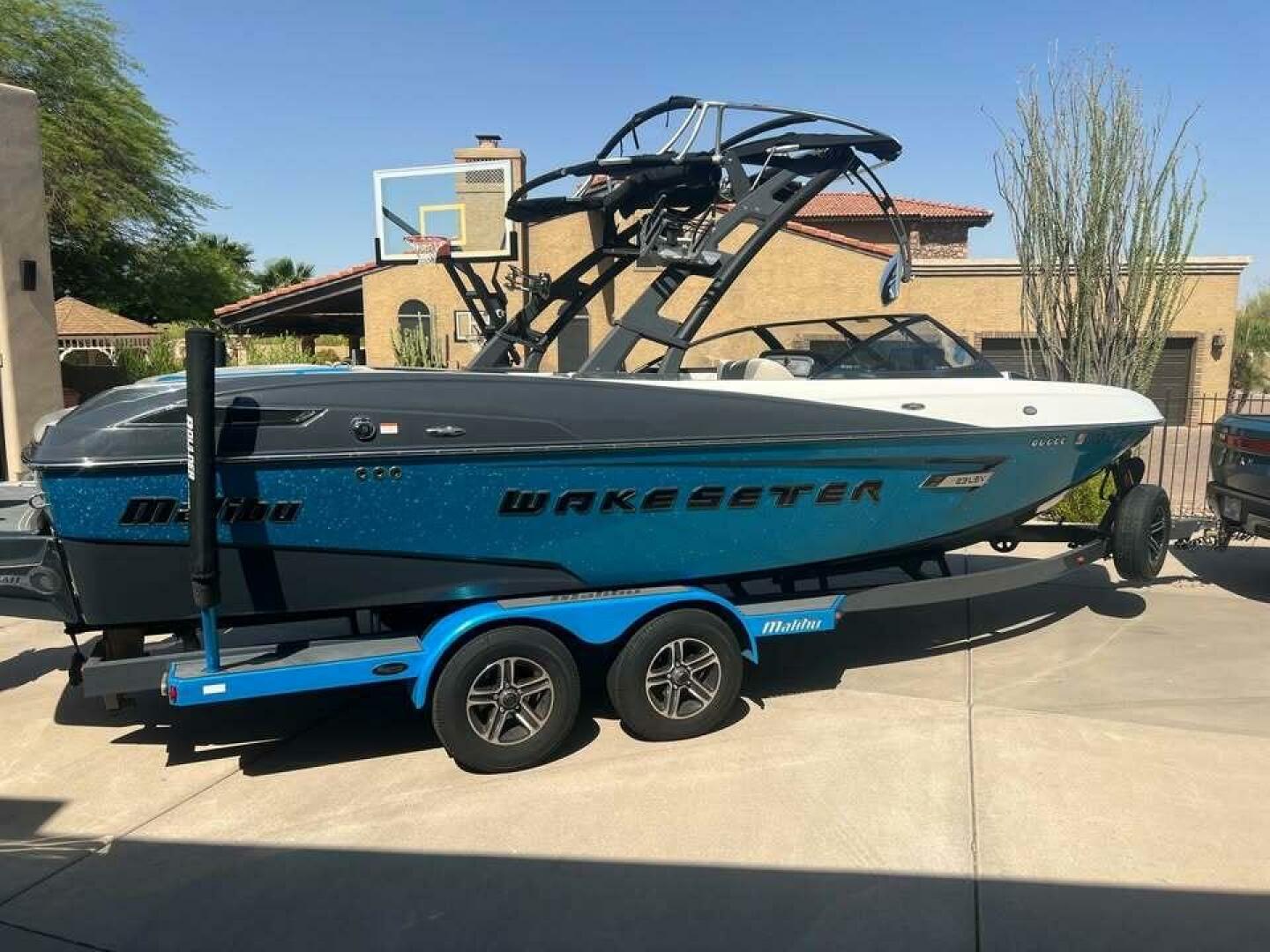 23ft Malibu Yacht For Sale