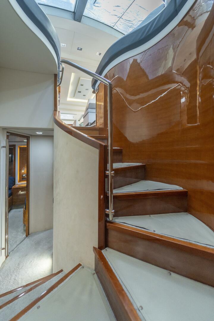 Thinks It s His Too 75ft Azimut Yacht For Sale