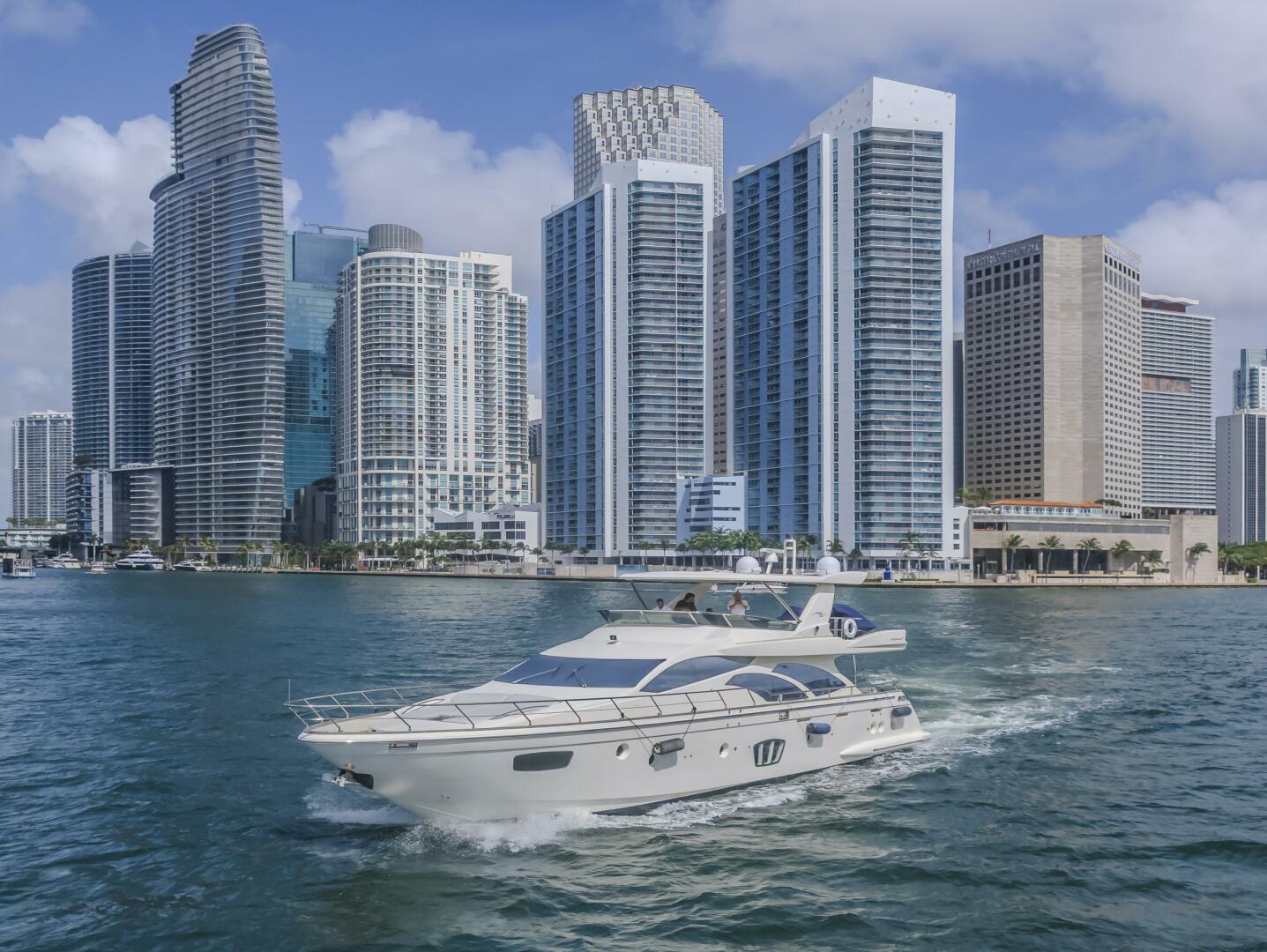 Thinks It s His Too 75ft Azimut Yacht For Sale