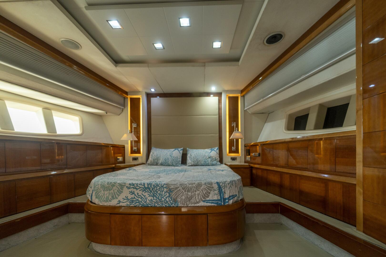 Thinks It s His Too 75ft Azimut Yacht For Sale