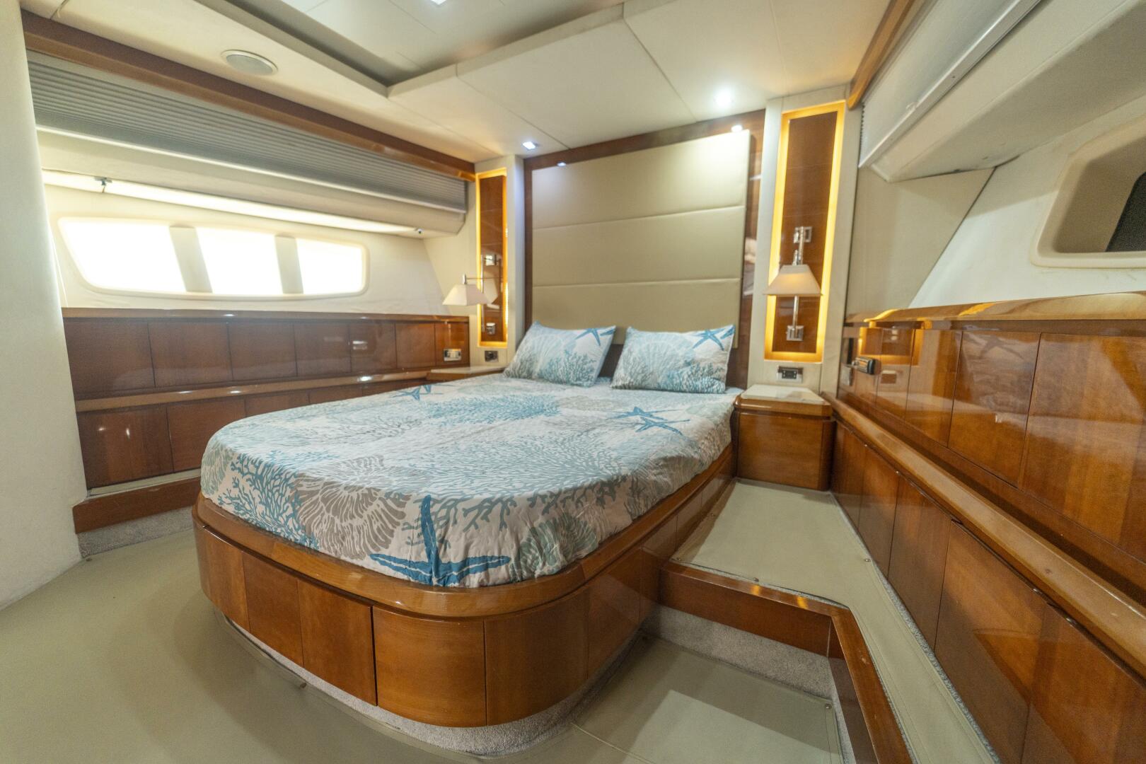 Thinks It s His Too 75ft Azimut Yacht For Sale