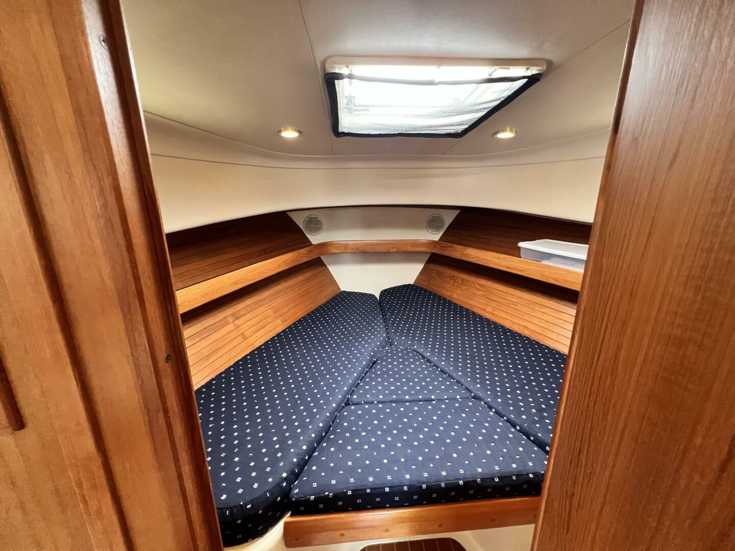 2001 34 Mainship
