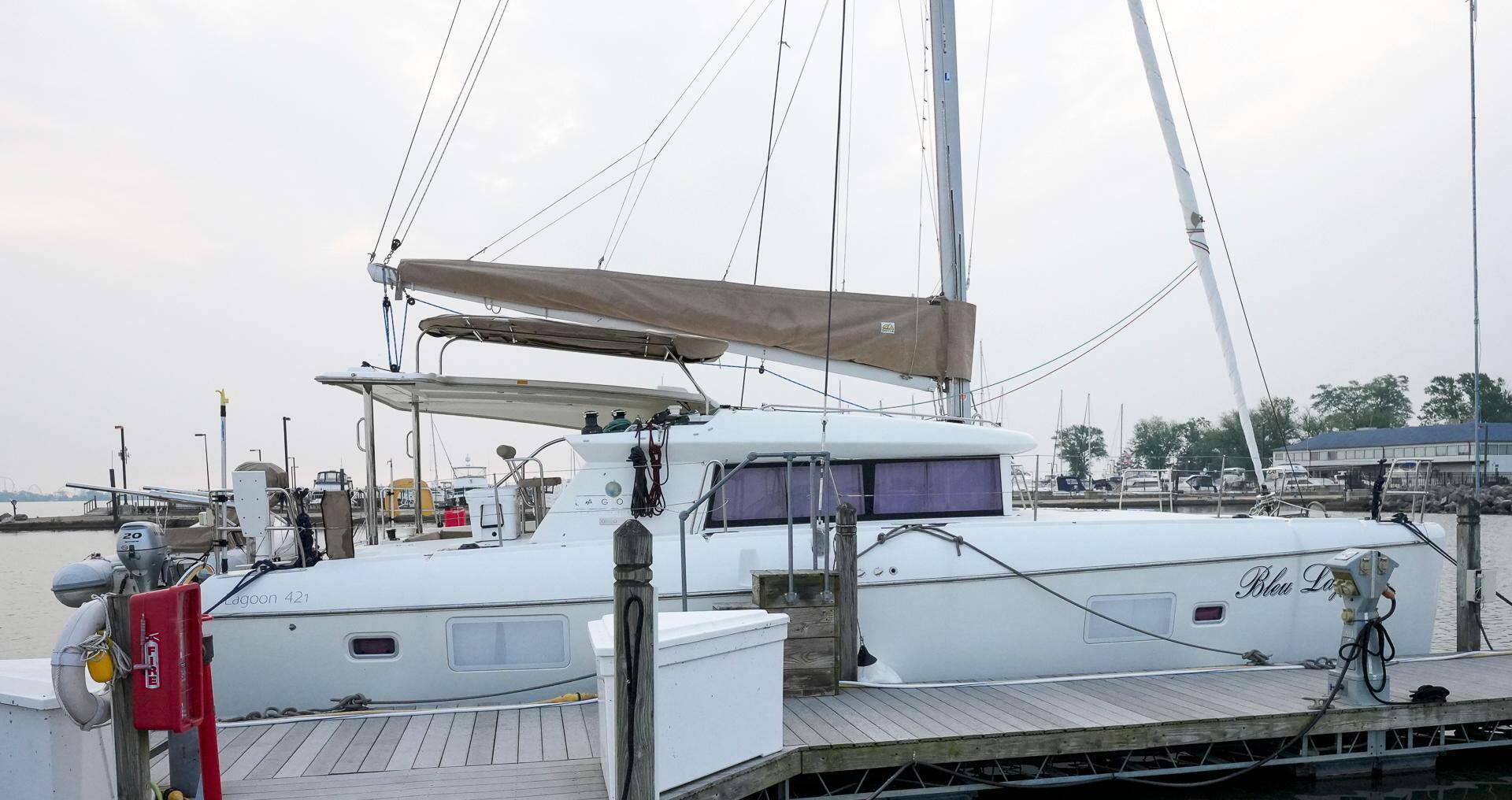 42ft Lagoon Yacht For Sale
