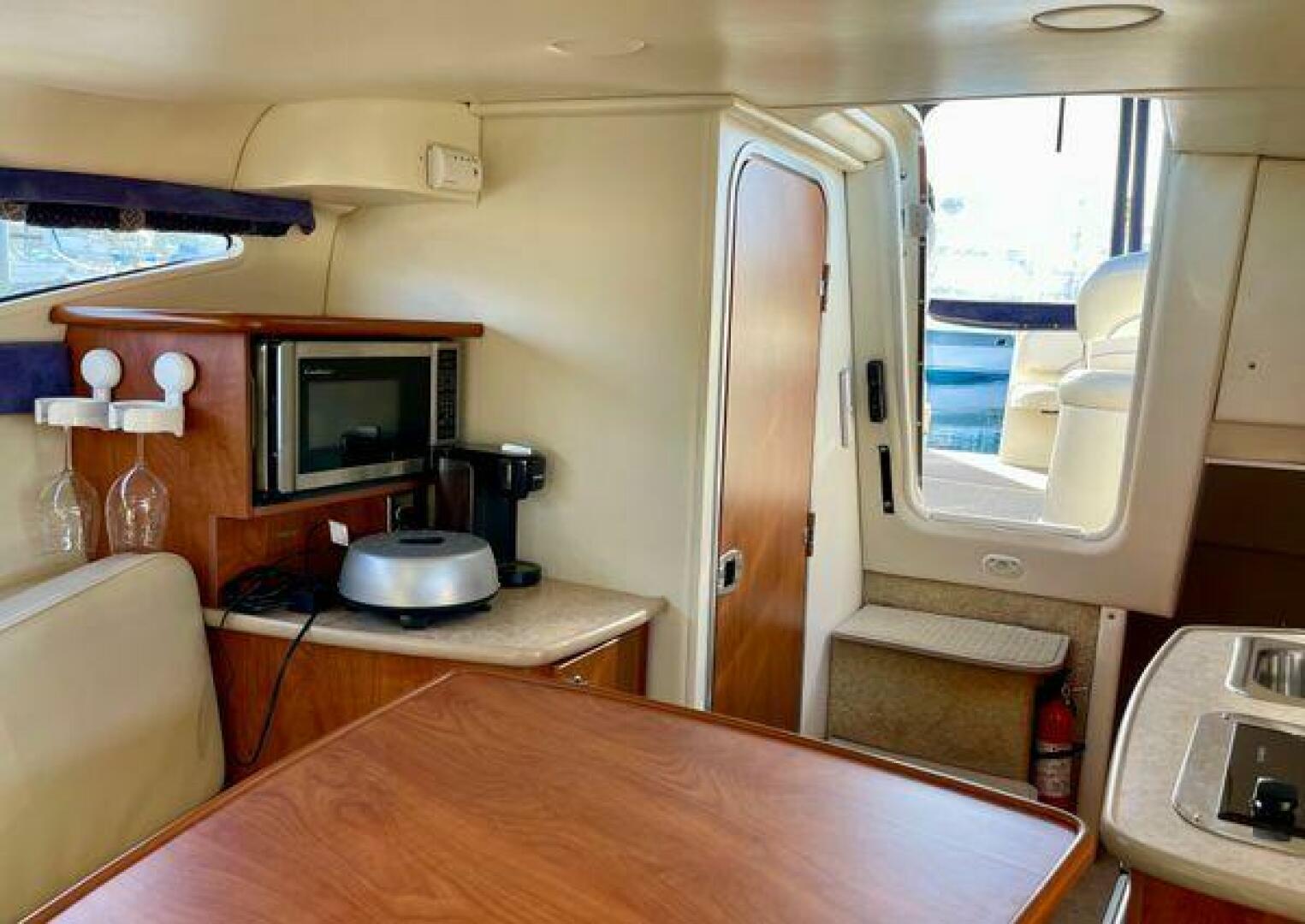The Beach House 26ft Bayliner Yacht For Sale