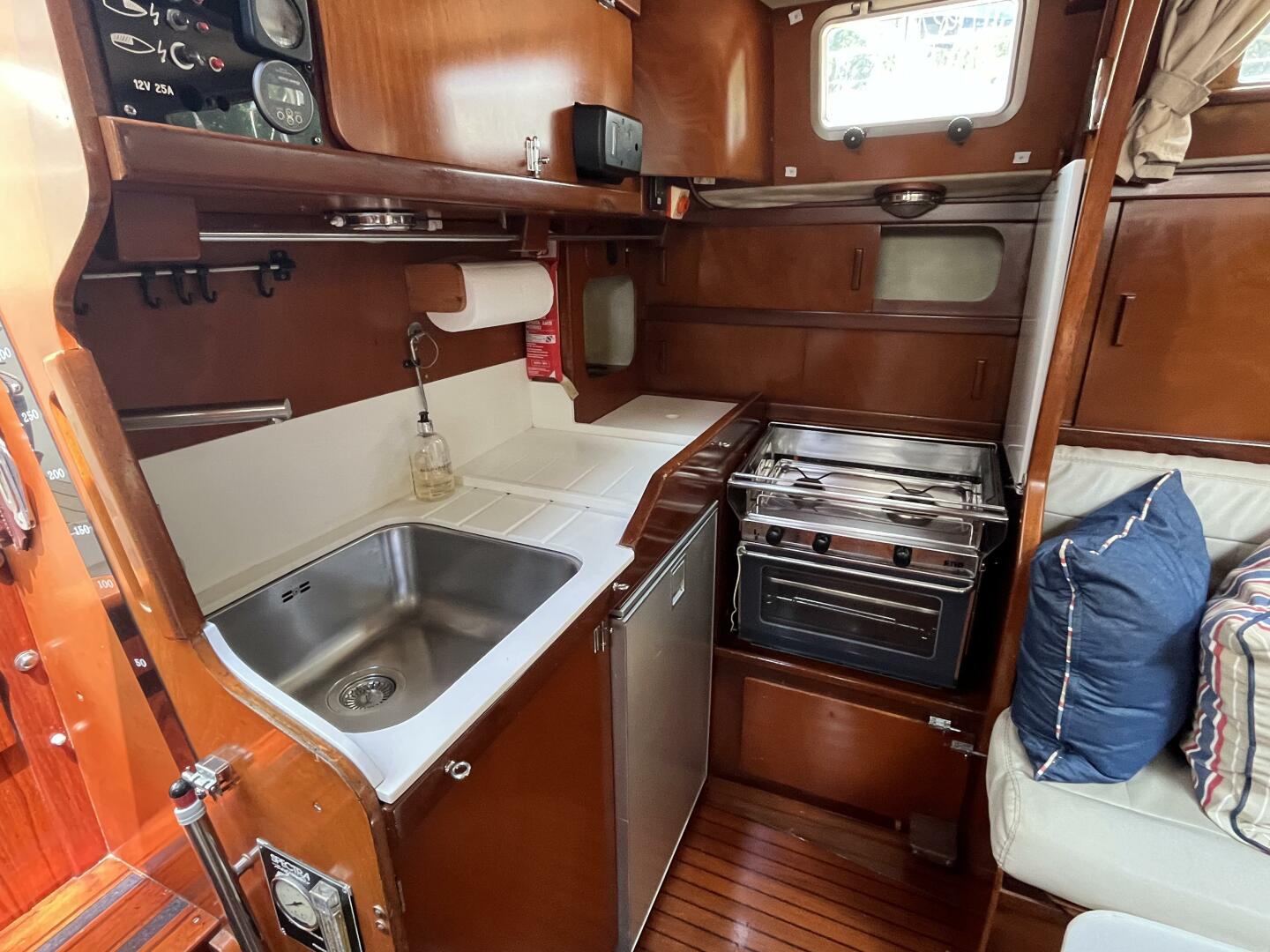 Reve de Lune 39ft Amel Yacht For Sale