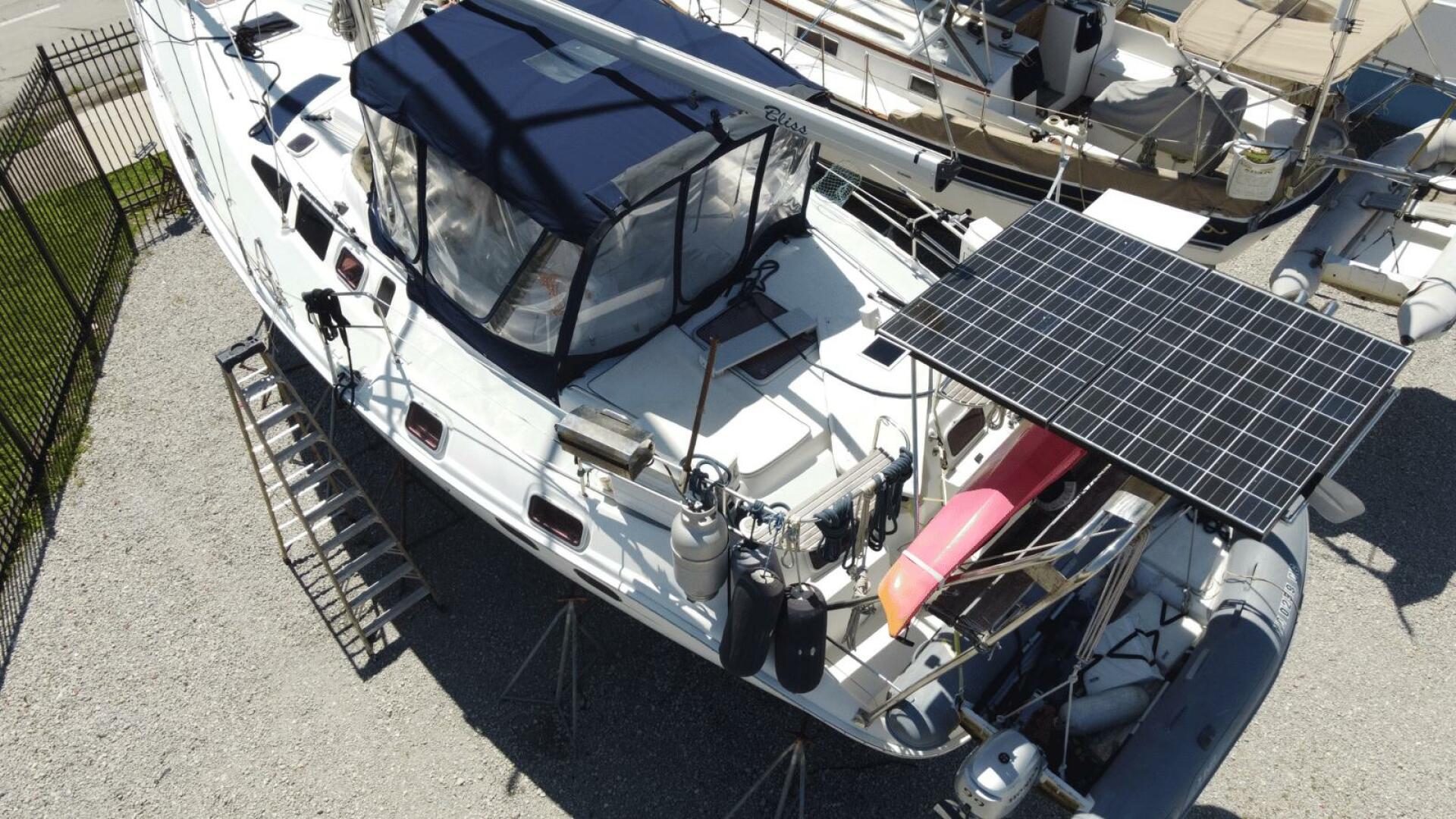 Bliss 42ft Hunter Yacht For Sale