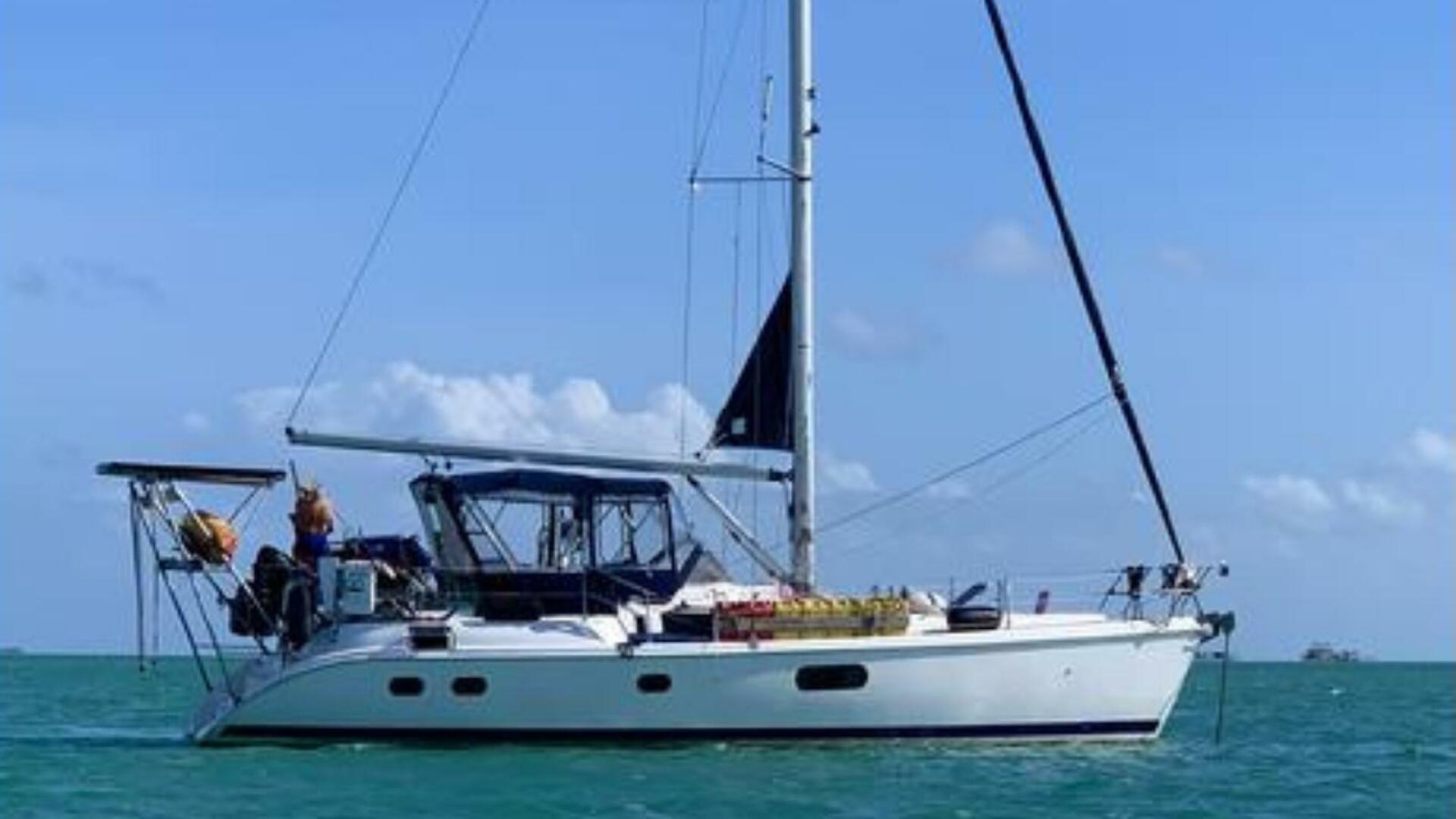 Bliss 42ft Hunter Yacht For Sale