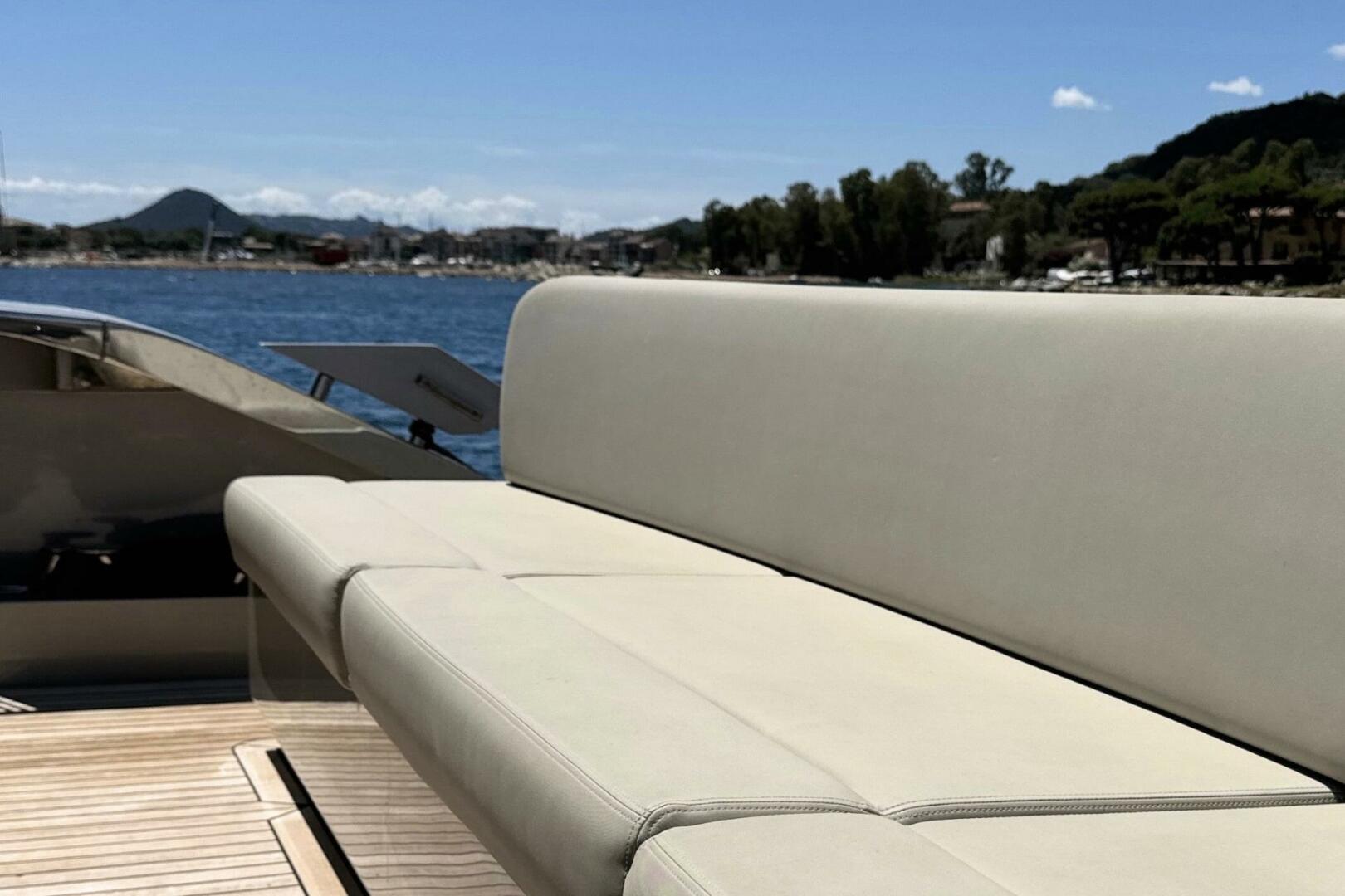Main Deck Aft Lounge