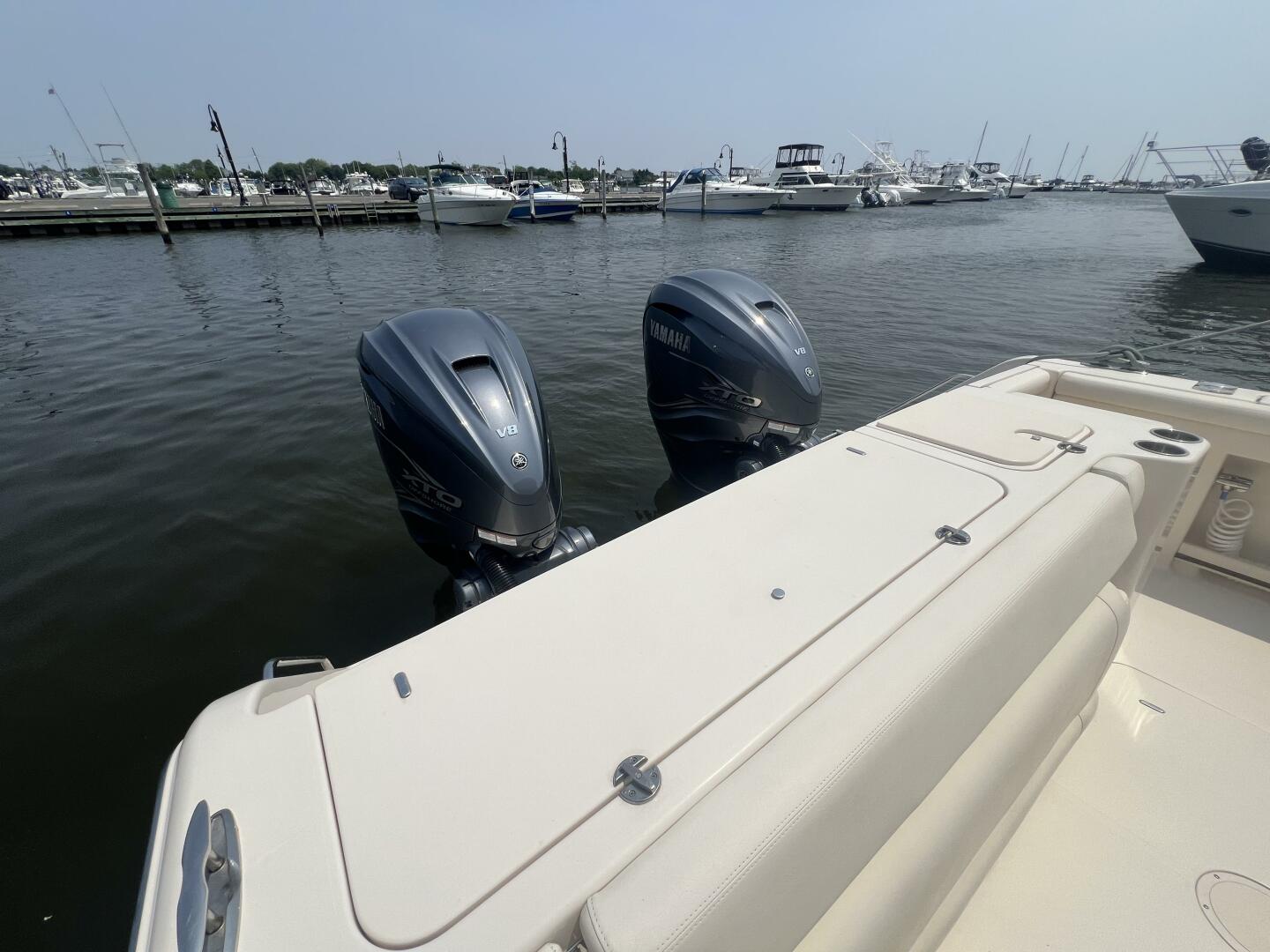 33ft Grady White Yacht For Sale