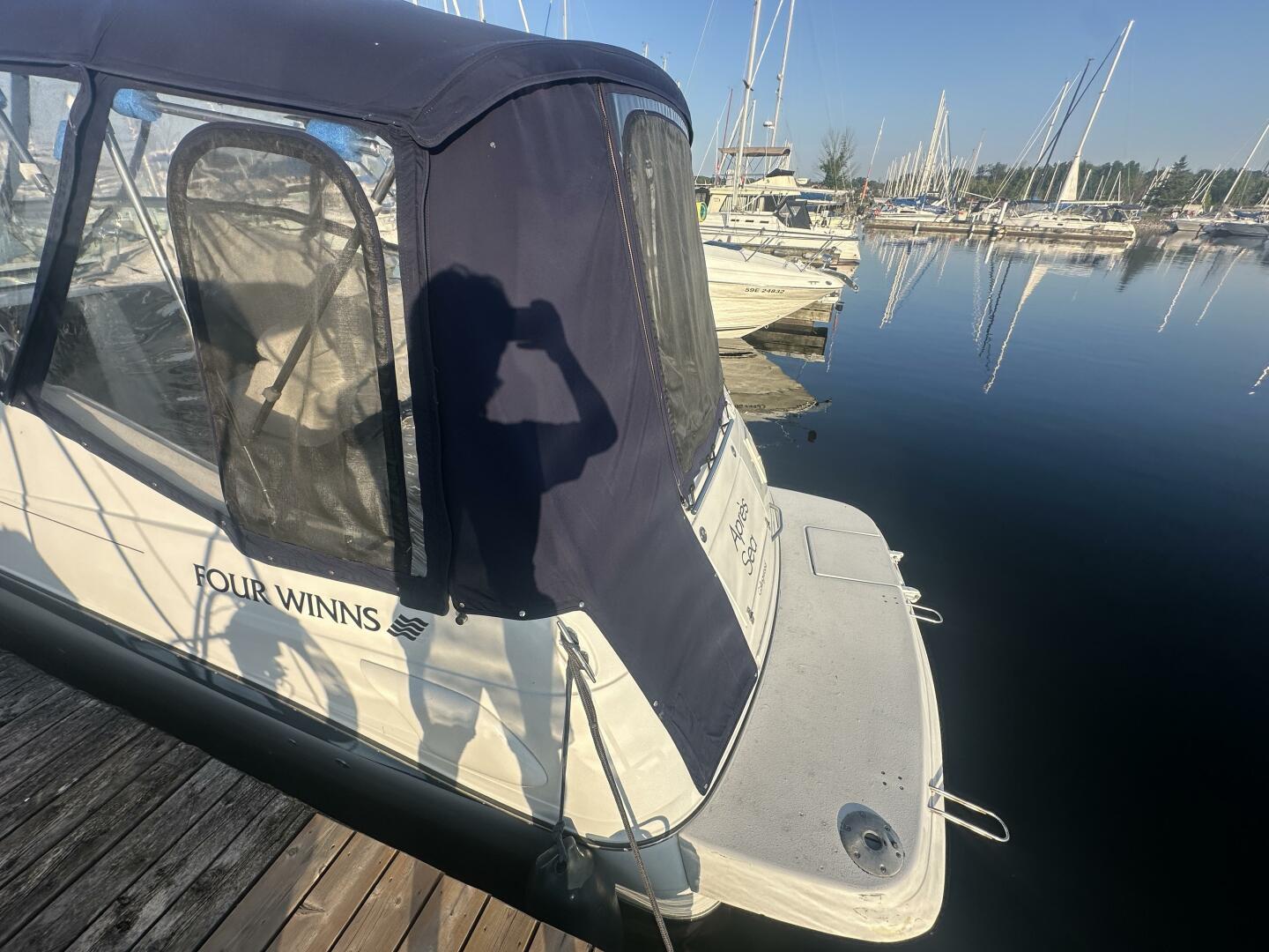 Apres Ski 26ft Four Winns Yacht For Sale