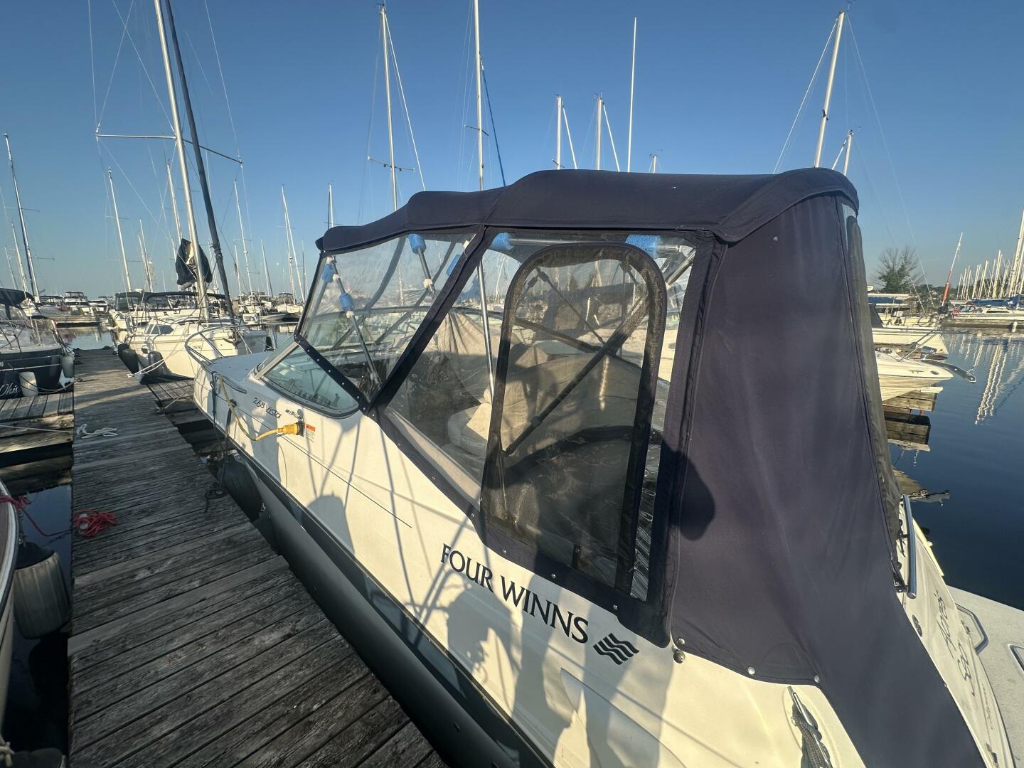 Apres Ski 26ft Four Winns Yacht For Sale