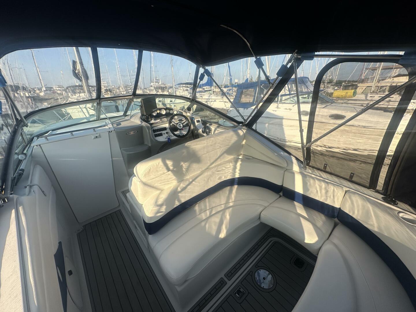 Apres Ski 26ft Four Winns Yacht For Sale