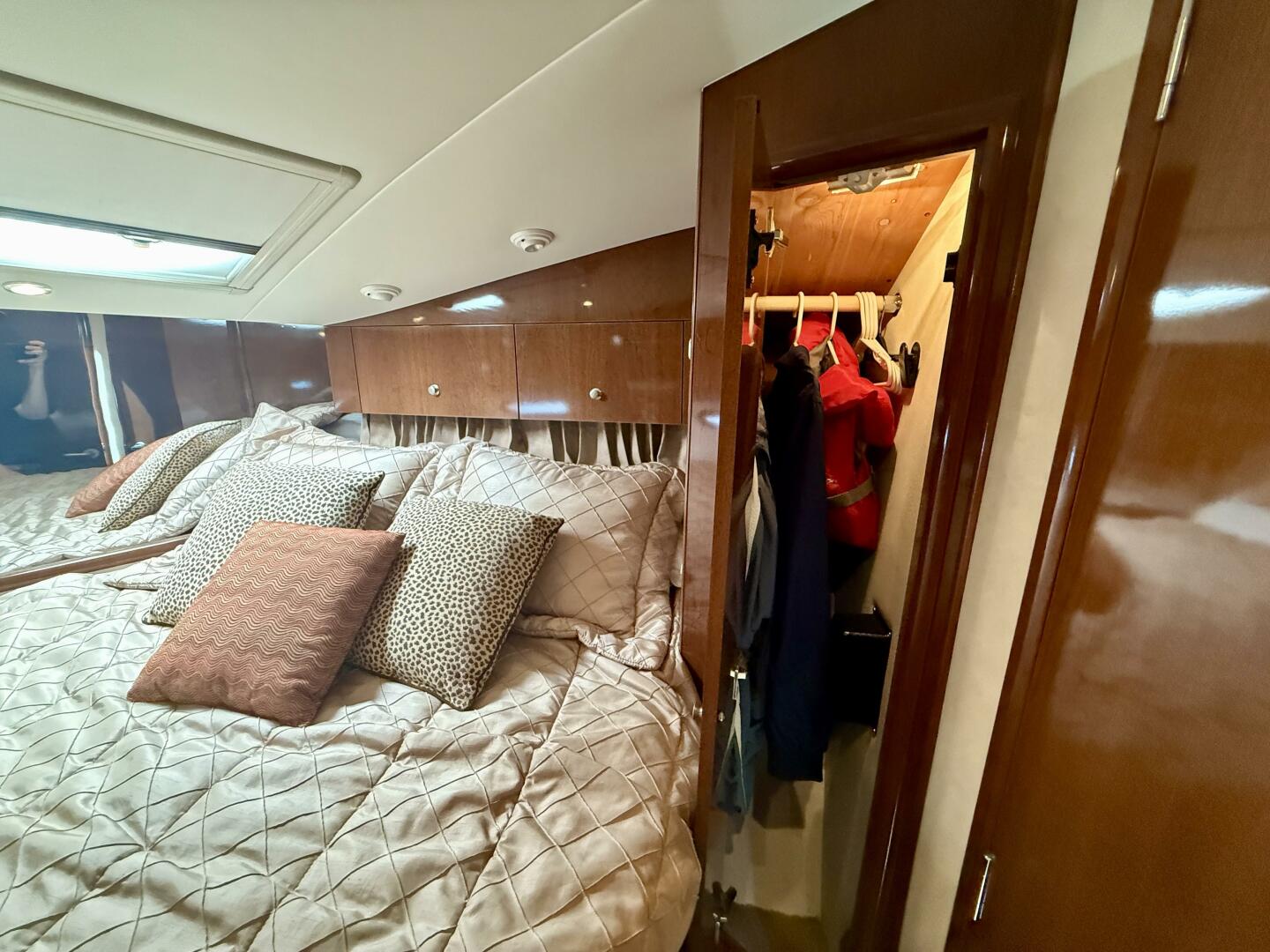 EMMA 49ft Carver Yacht For Sale