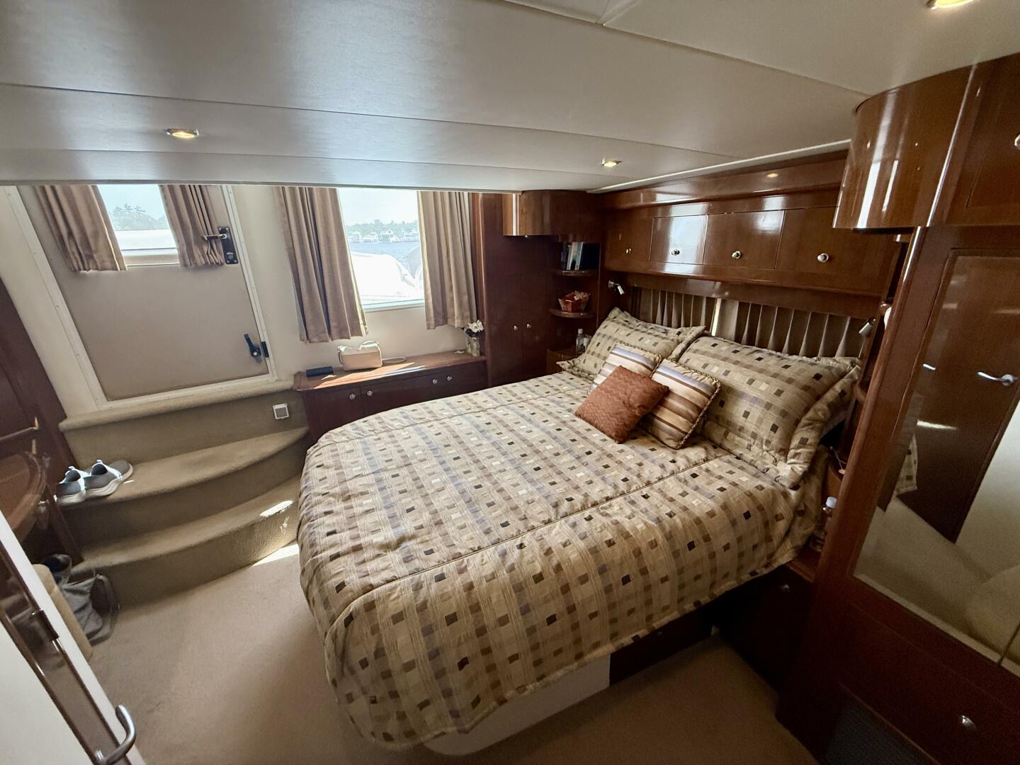 EMMA 49ft Carver Yacht For Sale