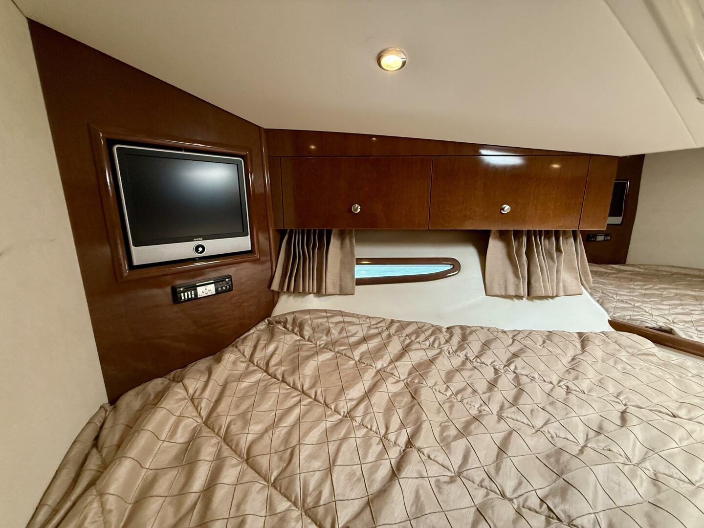 EMMA 49ft Carver Yacht For Sale