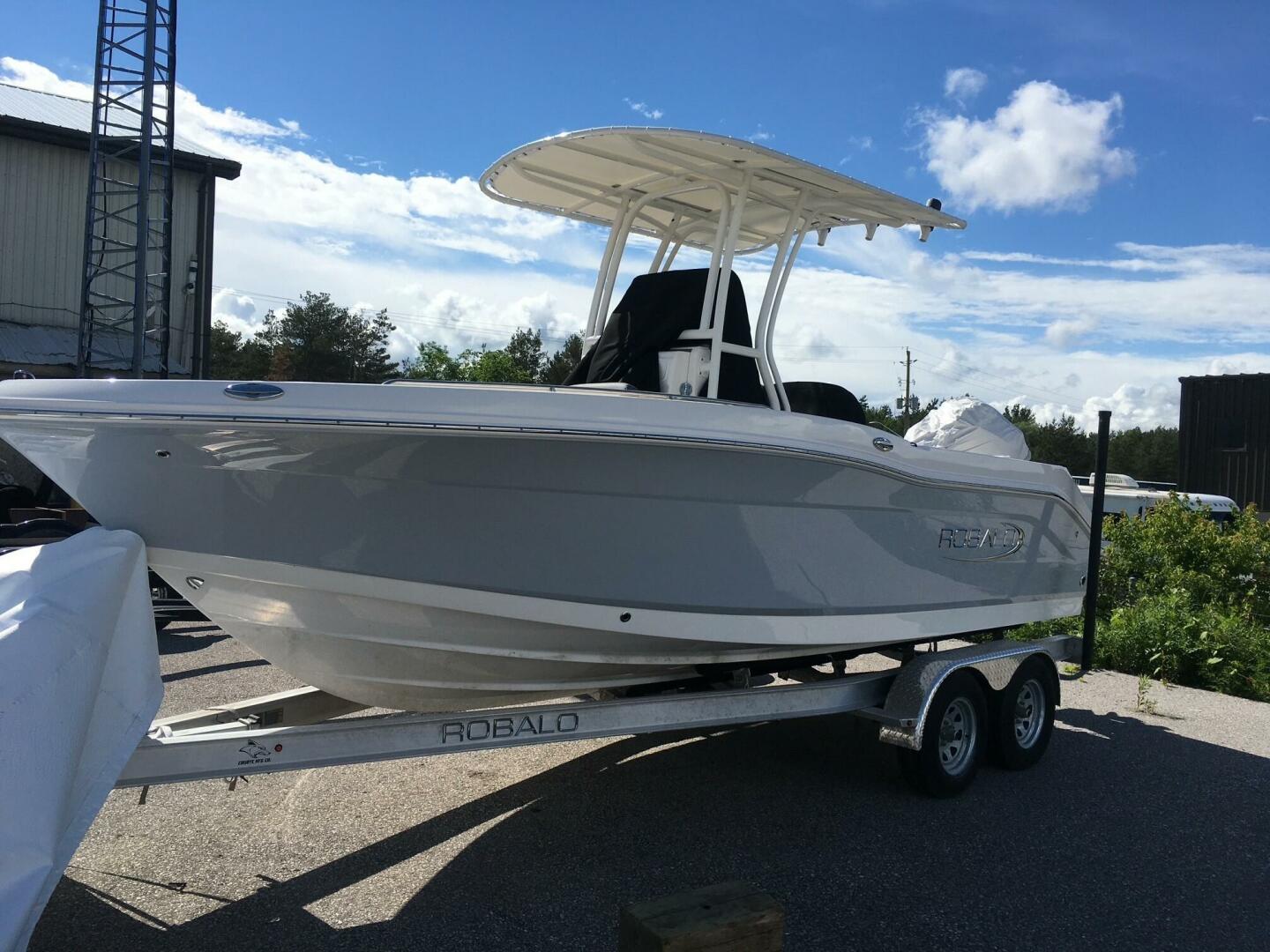 20ft Robalo Yacht For Sale