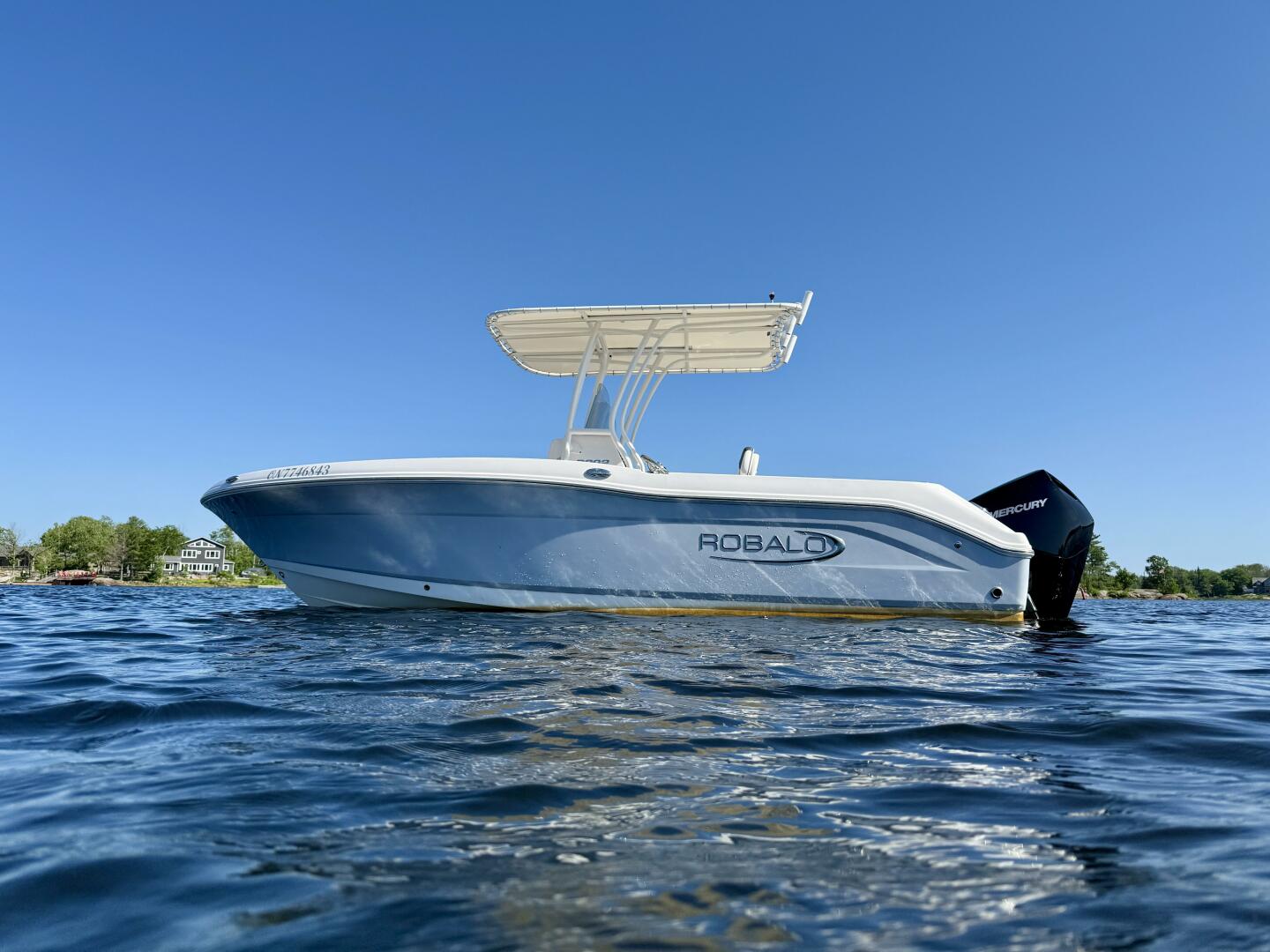 20ft Robalo Yacht For Sale