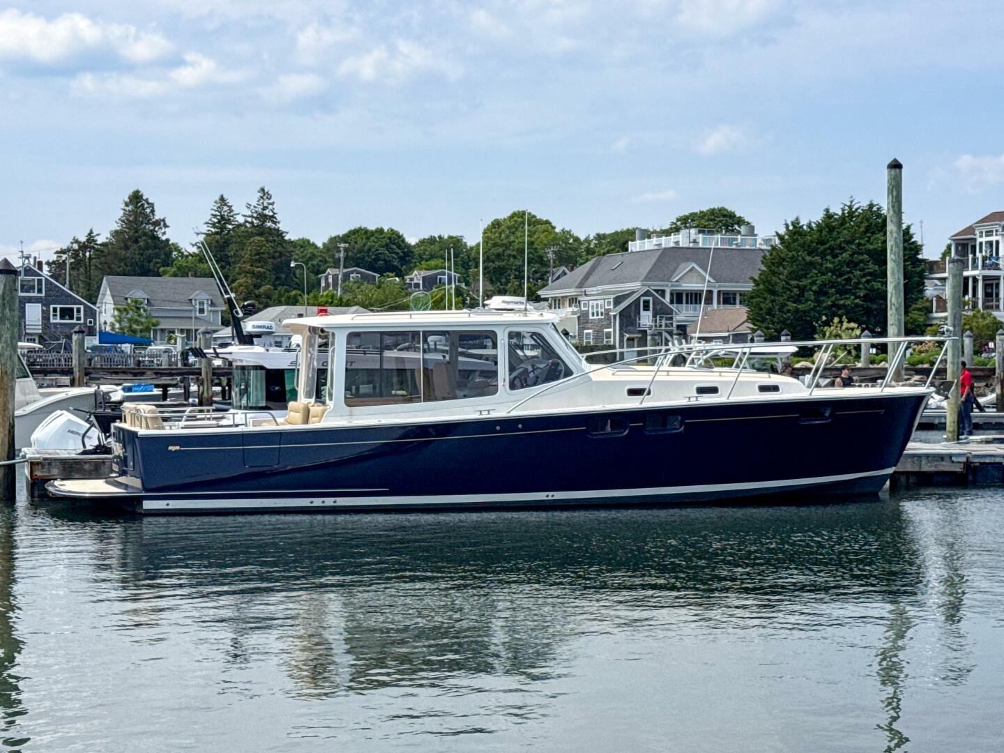 EAGLE WING 44ft MJM Yacht For Sale