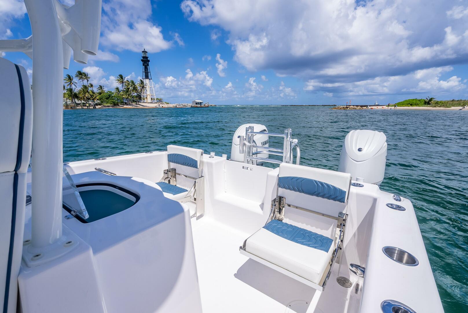 26ft Twin Vee Yacht For Sale