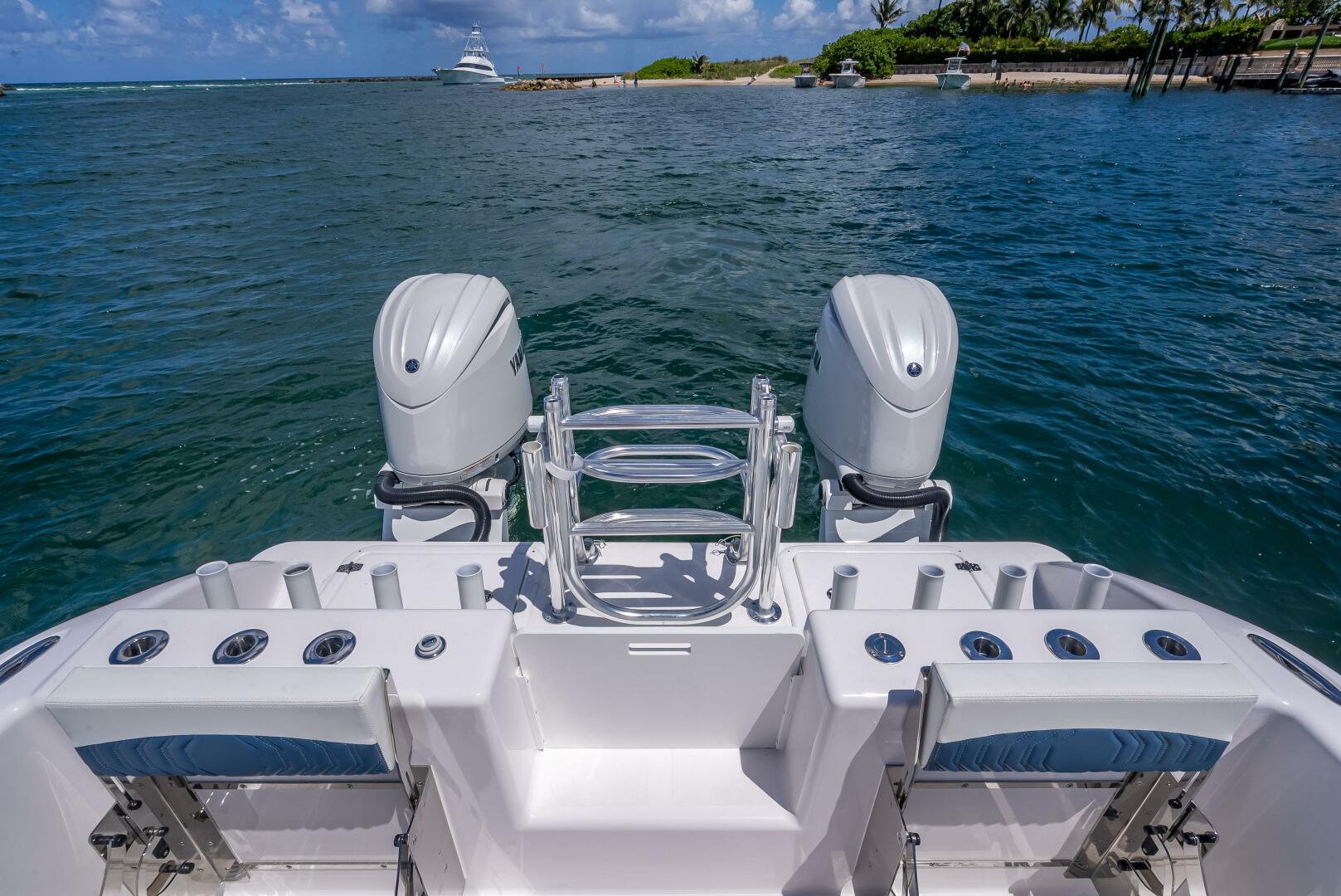 26ft Twin Vee Yacht For Sale