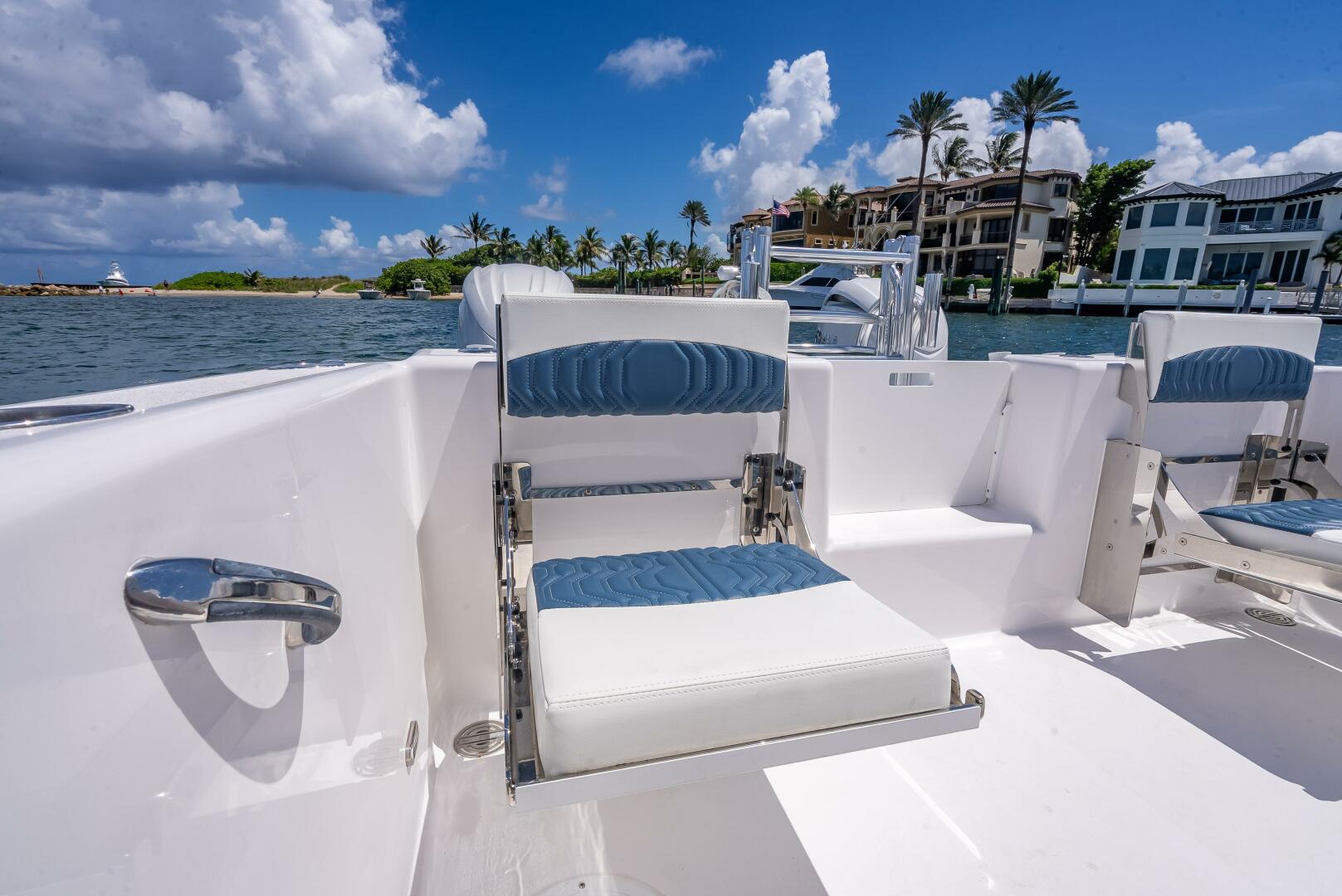 26ft Twin Vee Yacht For Sale