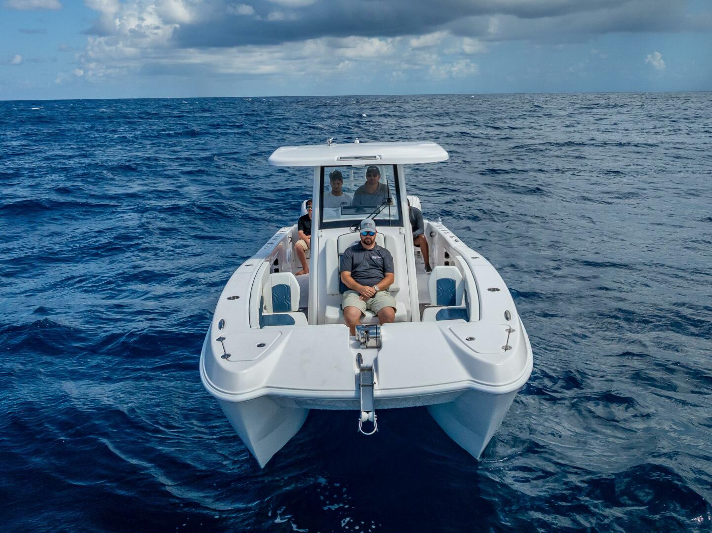 26ft Twin Vee Yacht For Sale