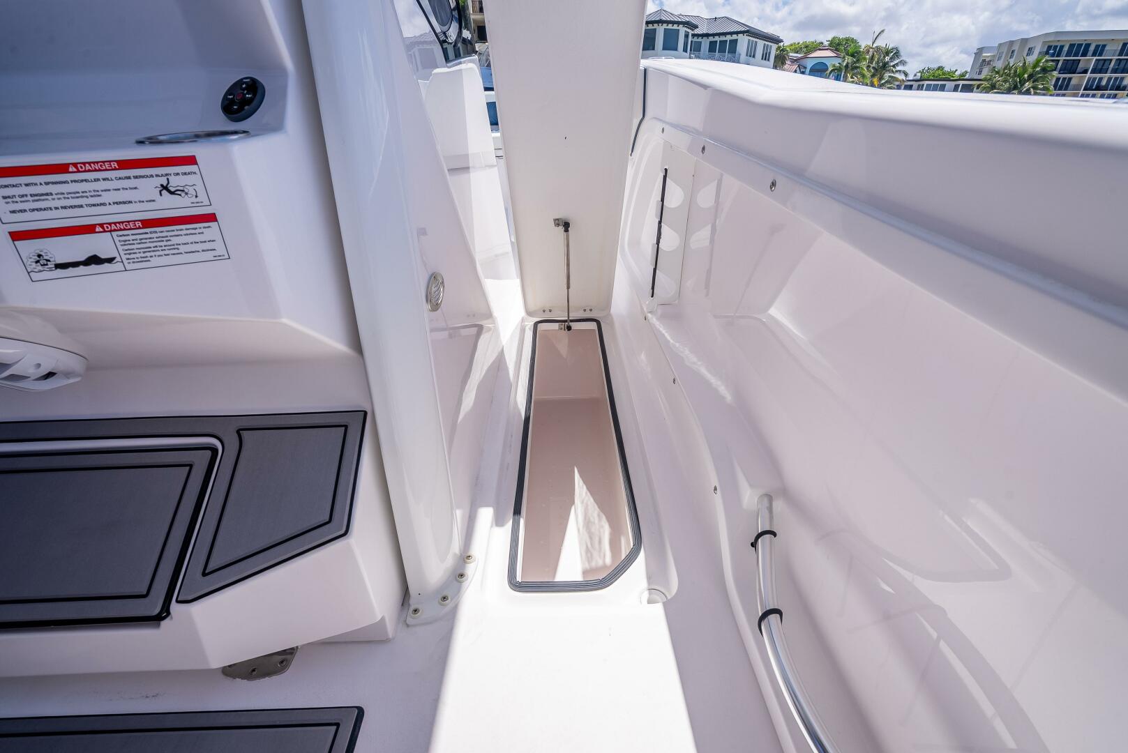 26ft Twin Vee Yacht For Sale