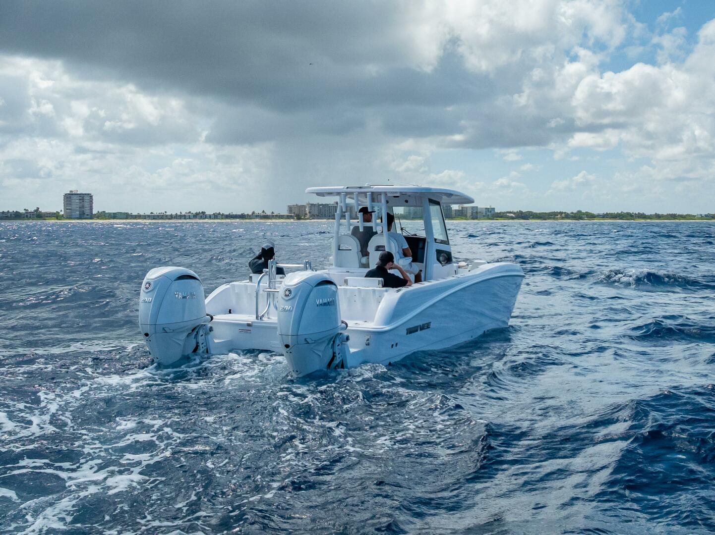 26ft Twin Vee Yacht For Sale