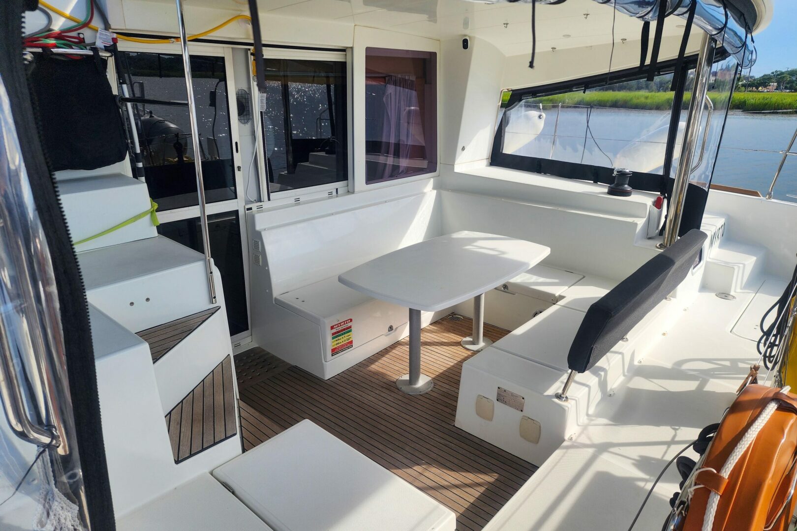 39ft Lagoon Yacht For Sale