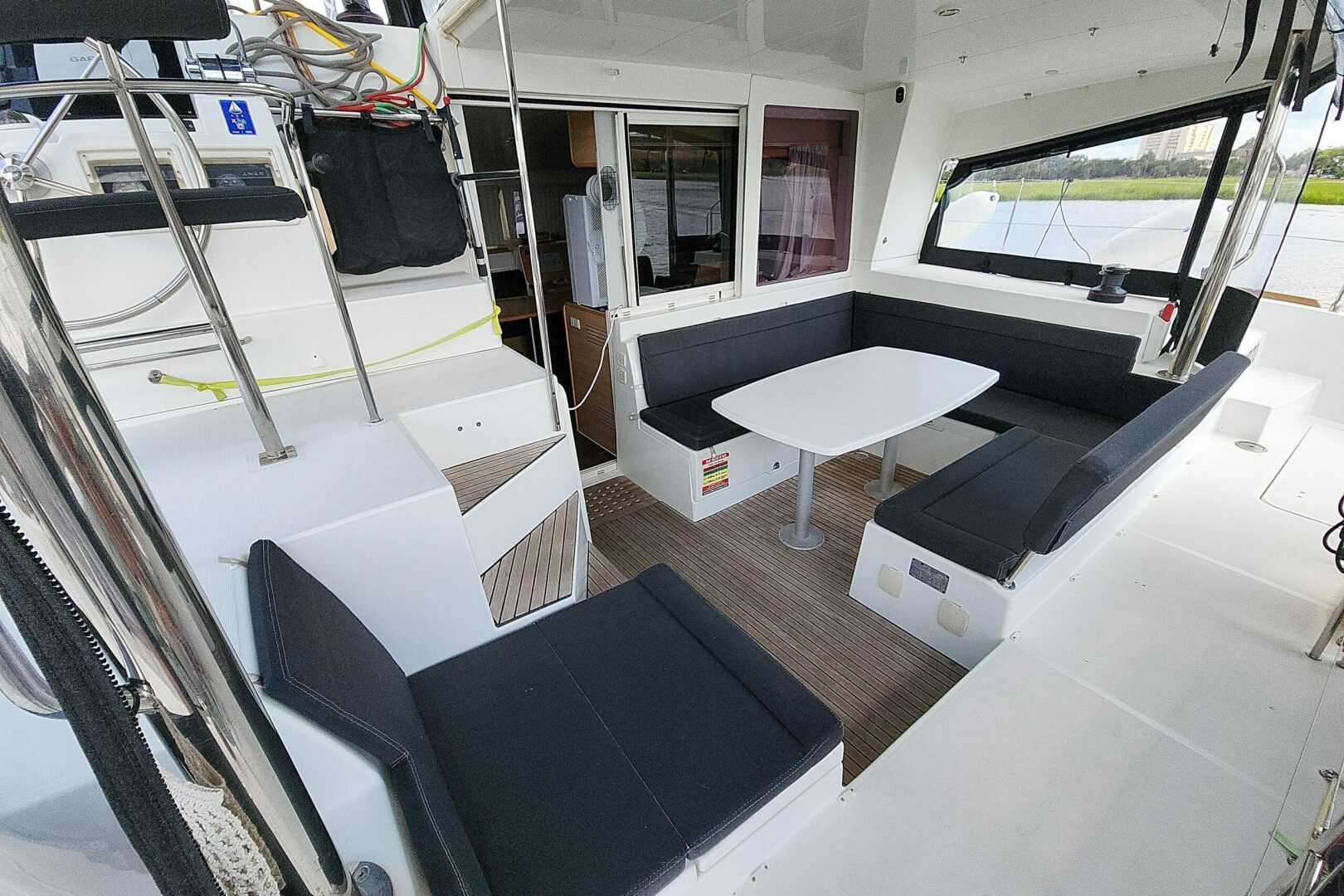 39ft Lagoon Yacht For Sale