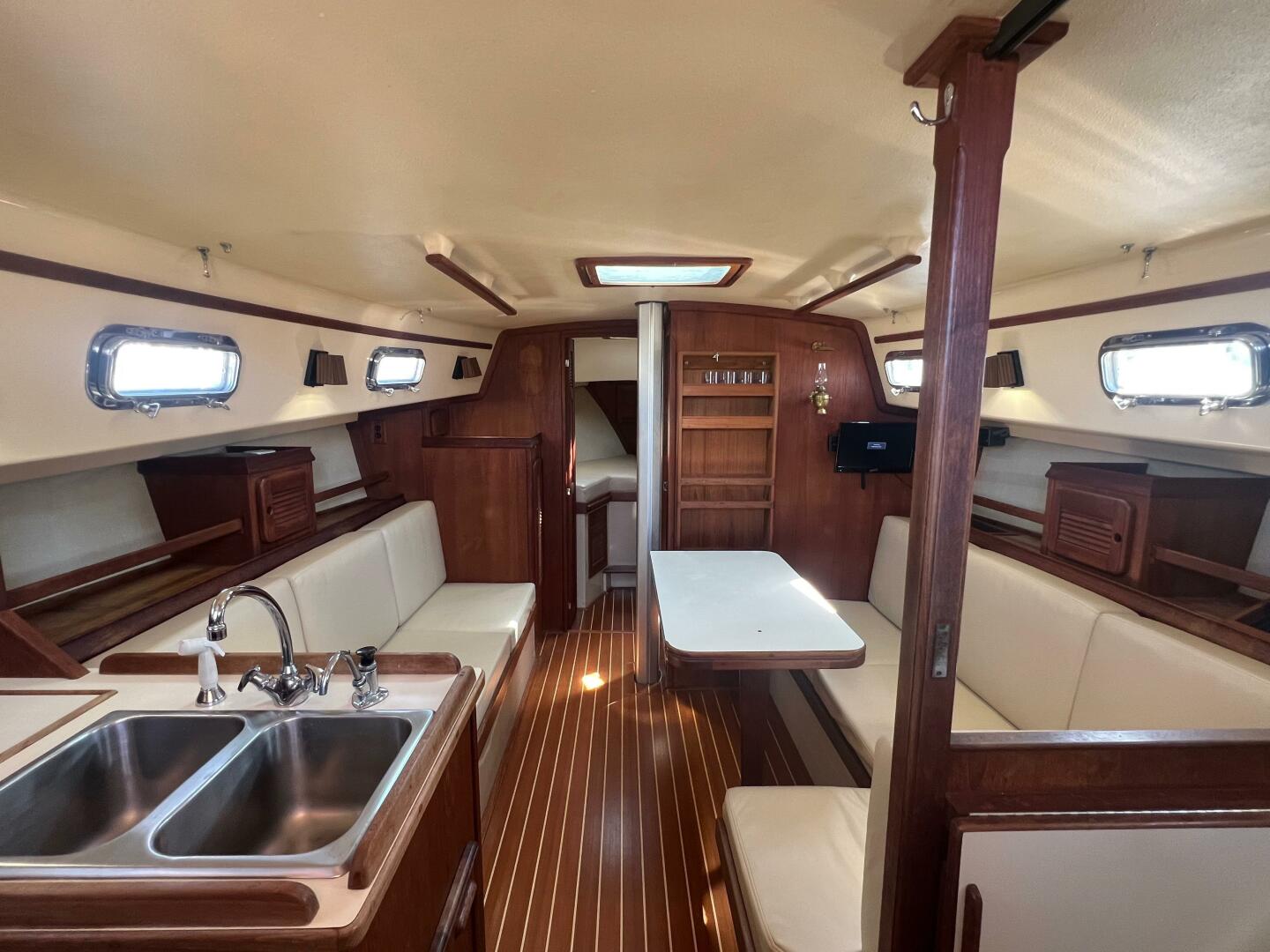 El Bo Room 31ft Island Packet Yacht For Sale