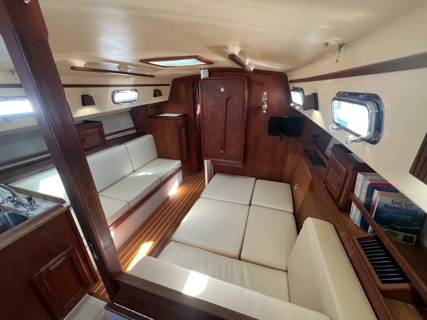 El Bo Room 31ft Island Packet Yacht For Sale