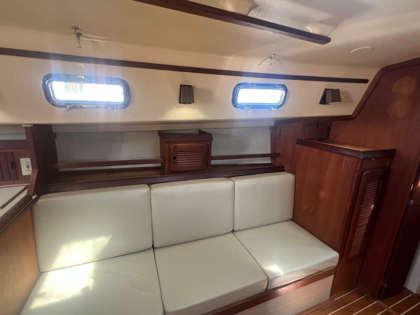 El Bo Room 31ft Island Packet Yacht For Sale