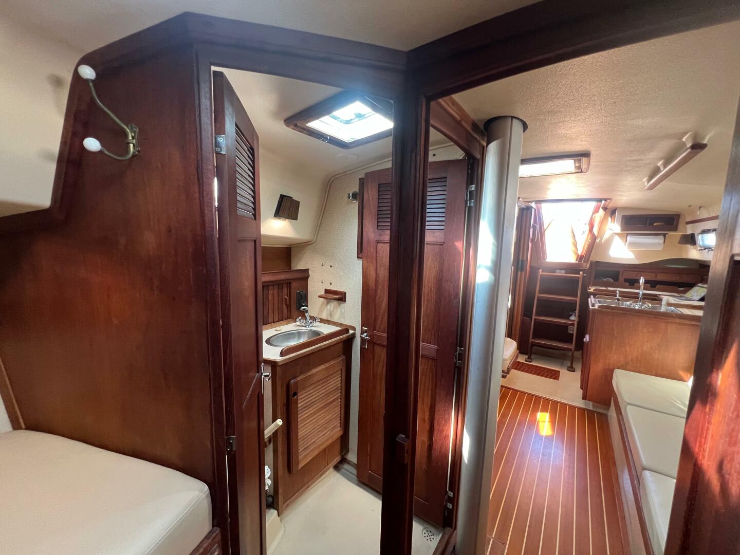El Bo Room 31ft Island Packet Yacht For Sale