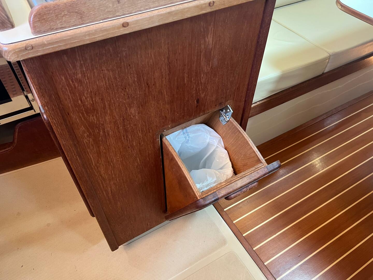 El Bo Room 31ft Island Packet Yacht For Sale