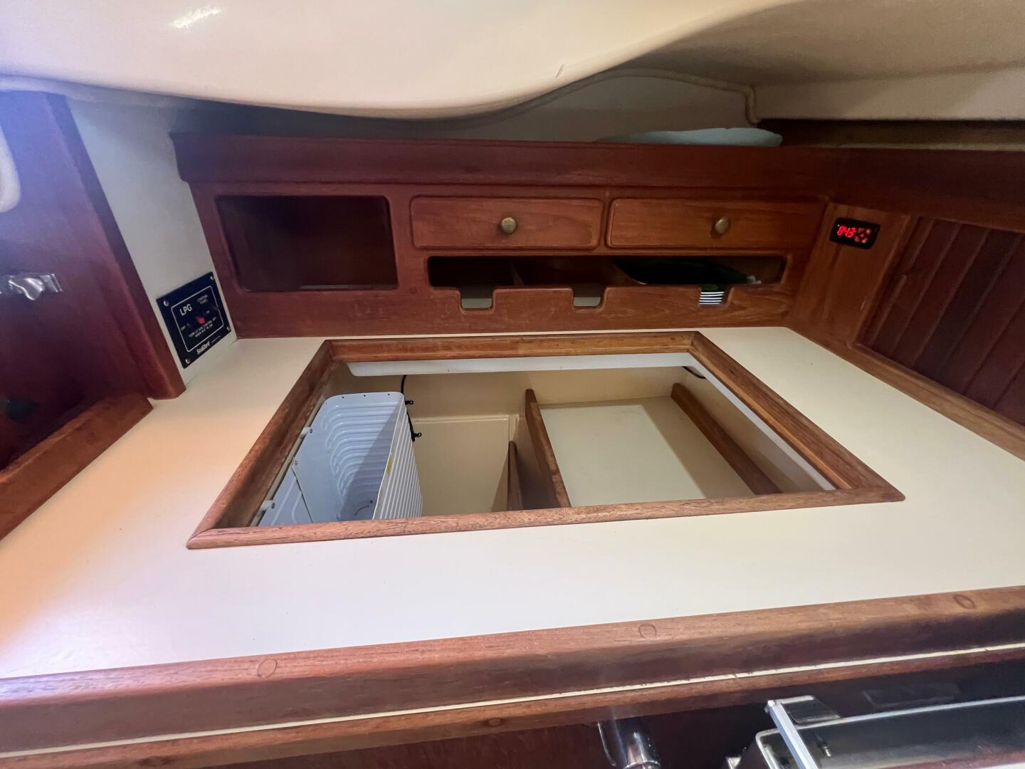 El Bo Room 31ft Island Packet Yacht For Sale