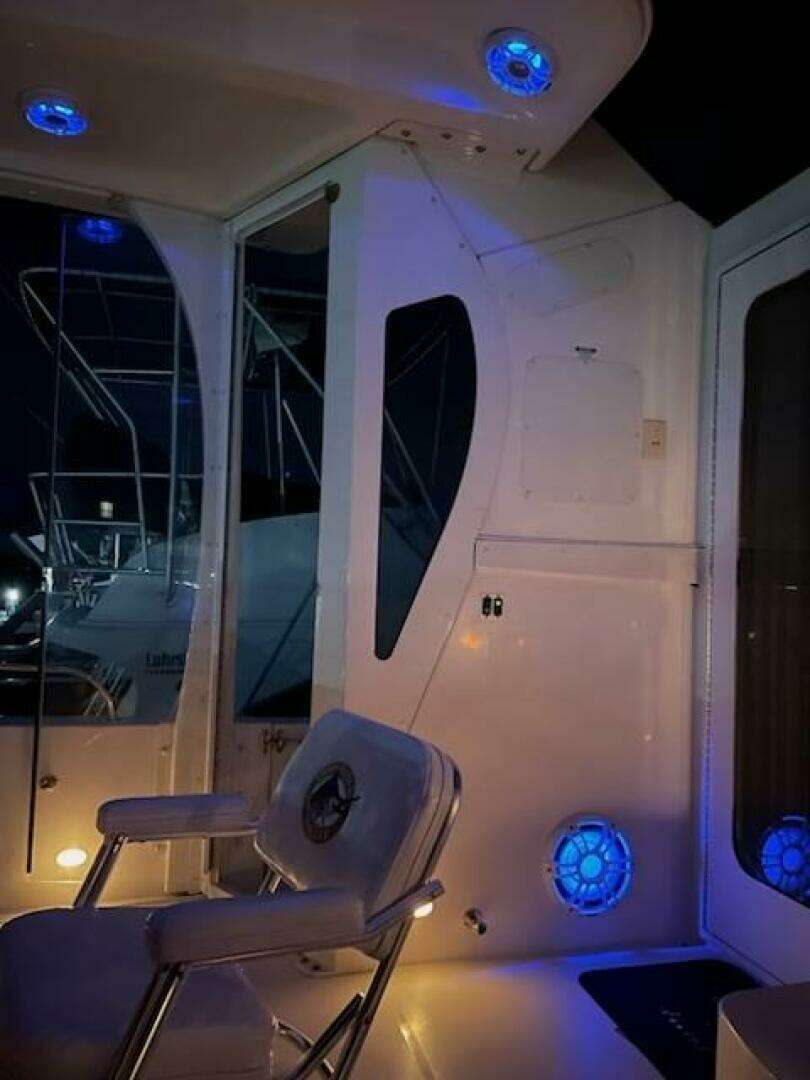 Scout 400 LXF Yacht For Sale