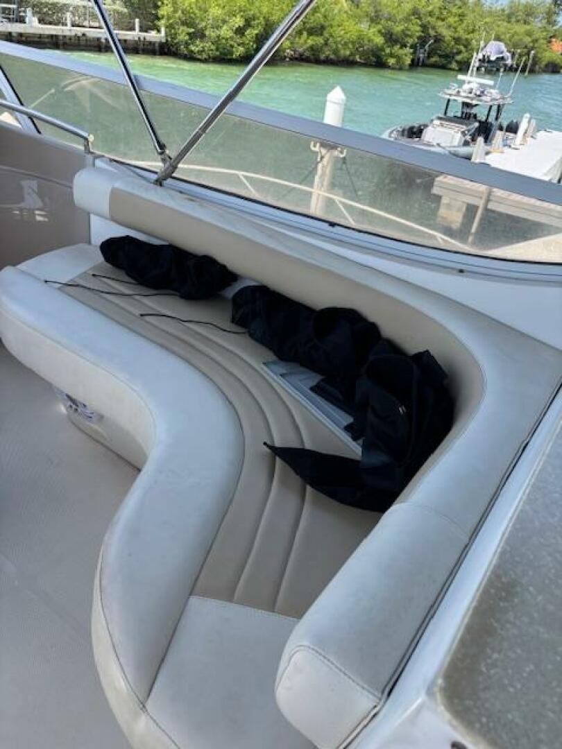 2006 Carver 43 Motor Yacht with white curved seating and sce
