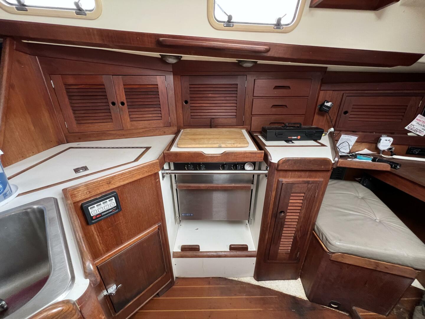 Puts N Calls 35ft Tartan Yacht For Sale