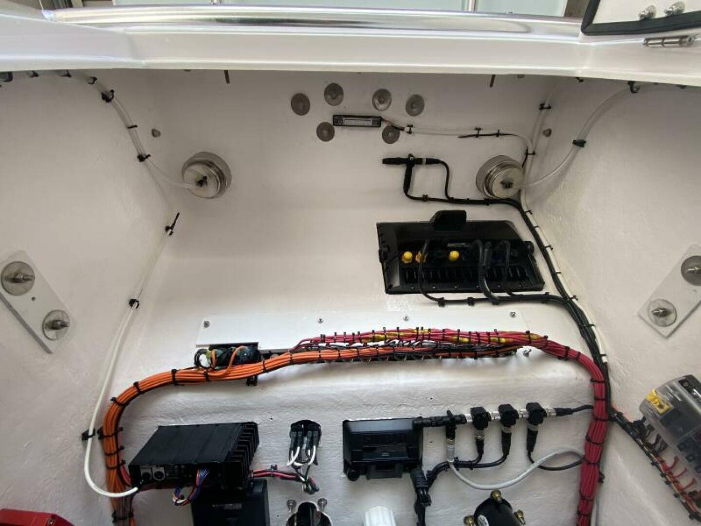 23ft Reef Runner Yacht For Sale